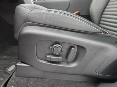 2025 Land Rover Discovery S