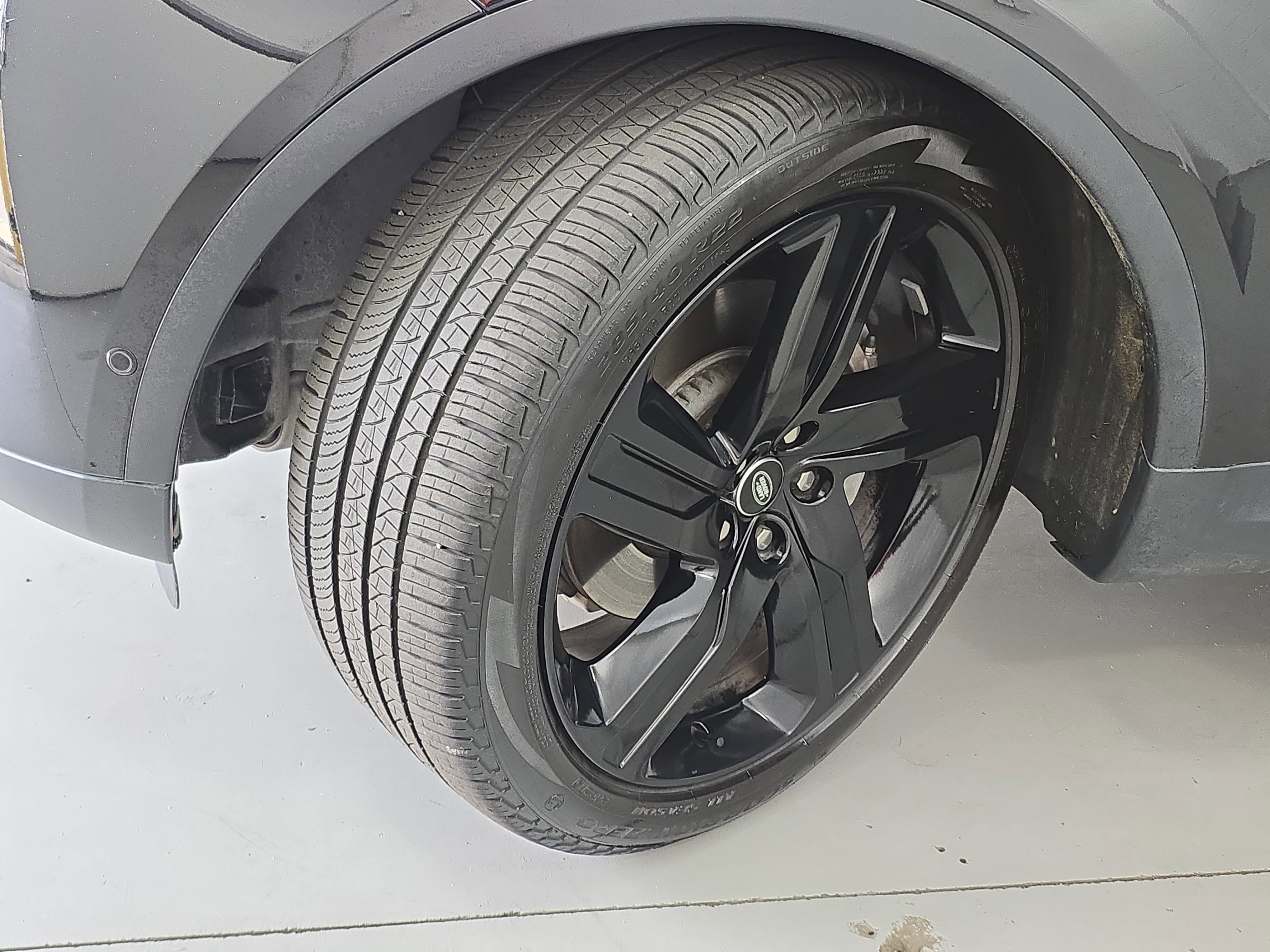 2025 Land Rover Discovery S