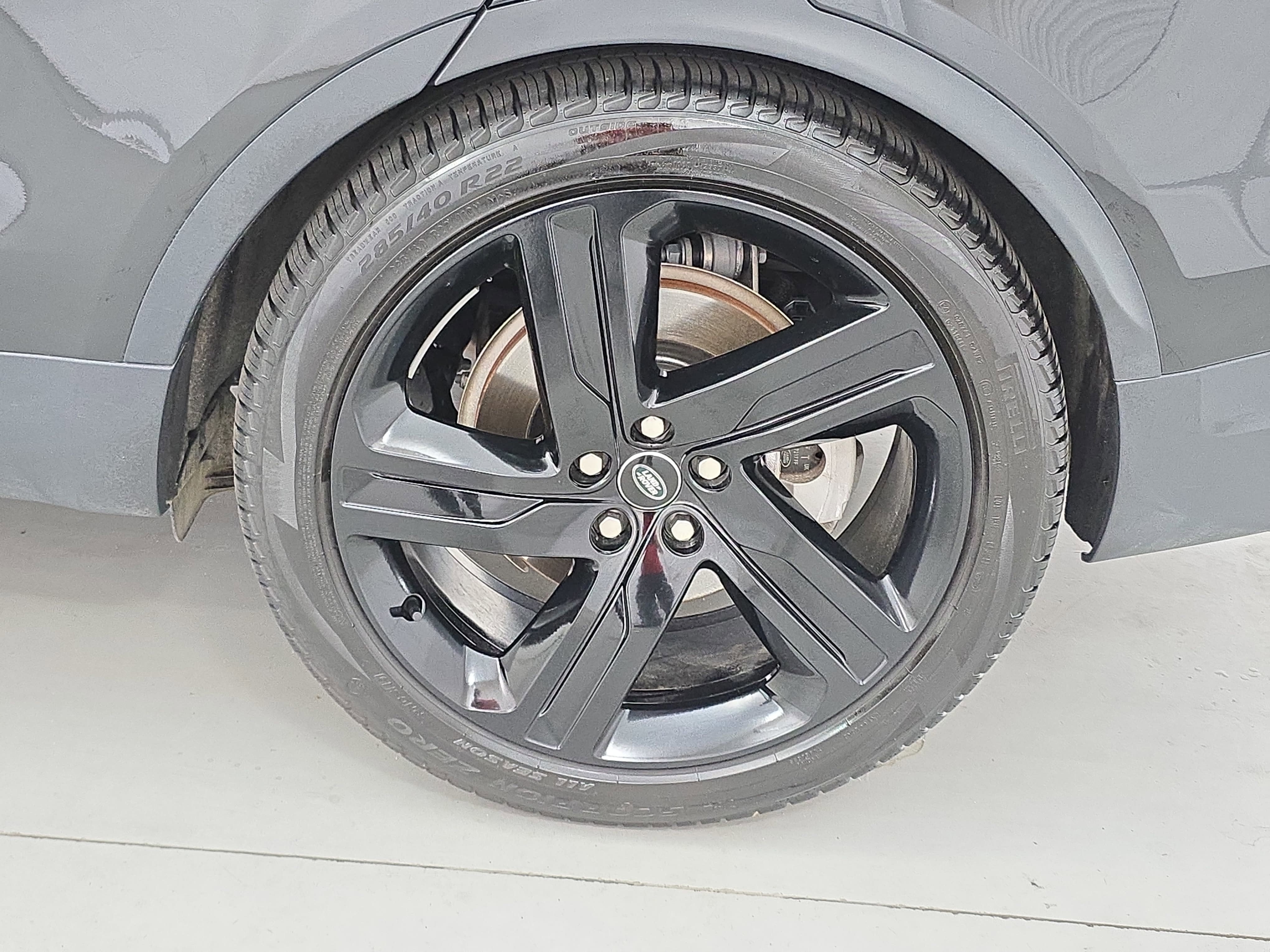 2025 Land Rover Discovery S