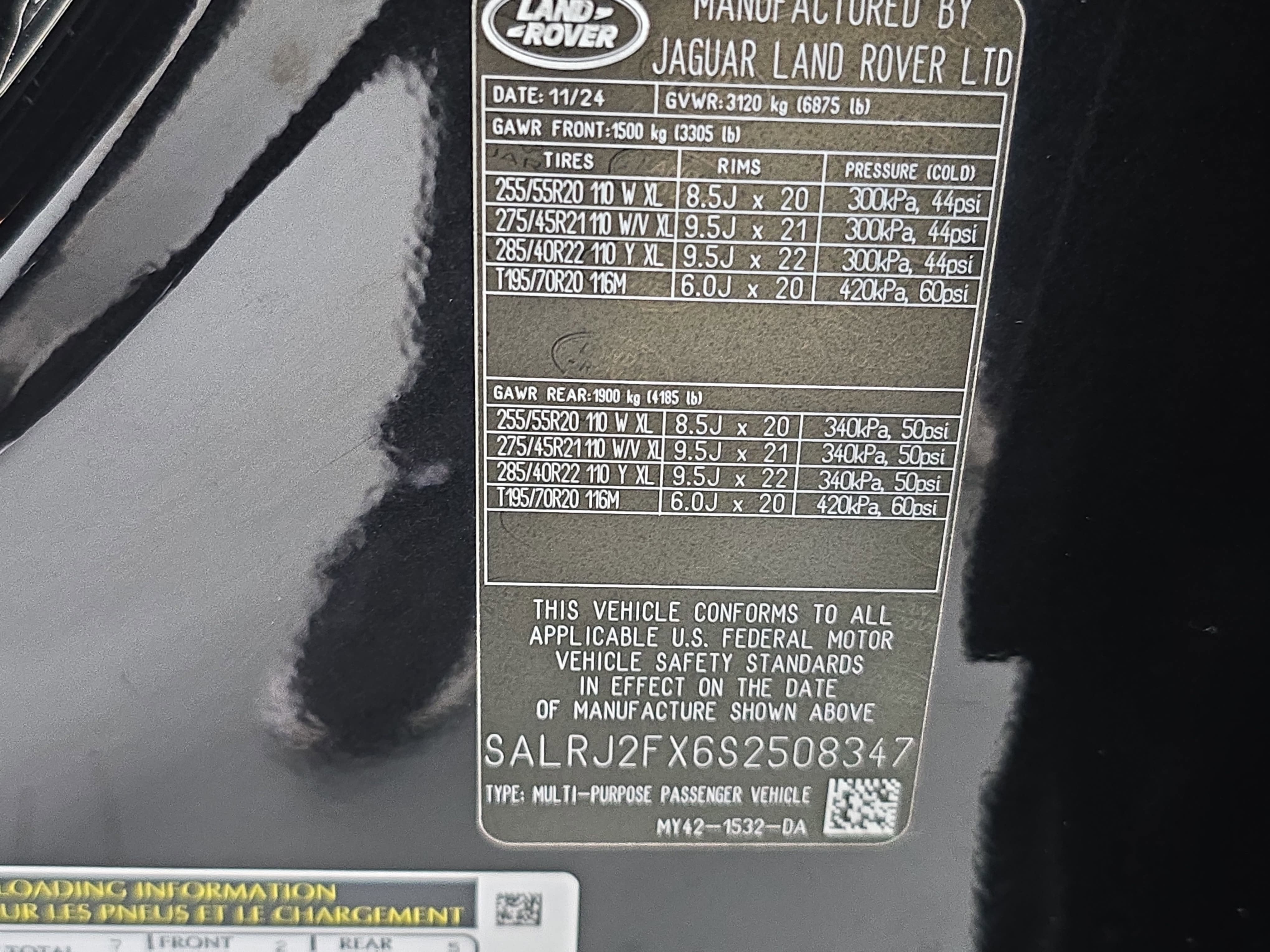 2025 Land Rover Discovery S