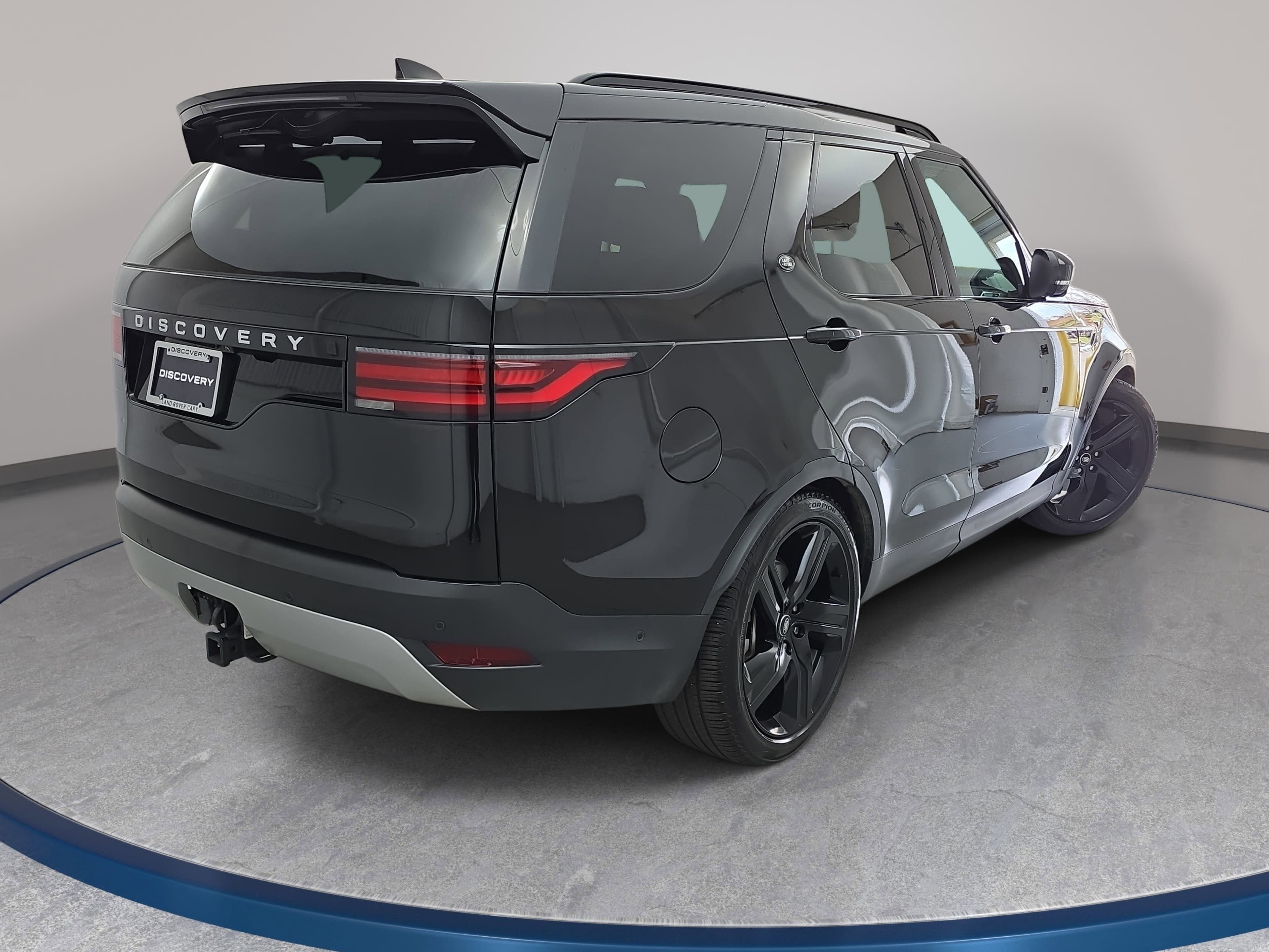 2025 Land Rover Discovery S