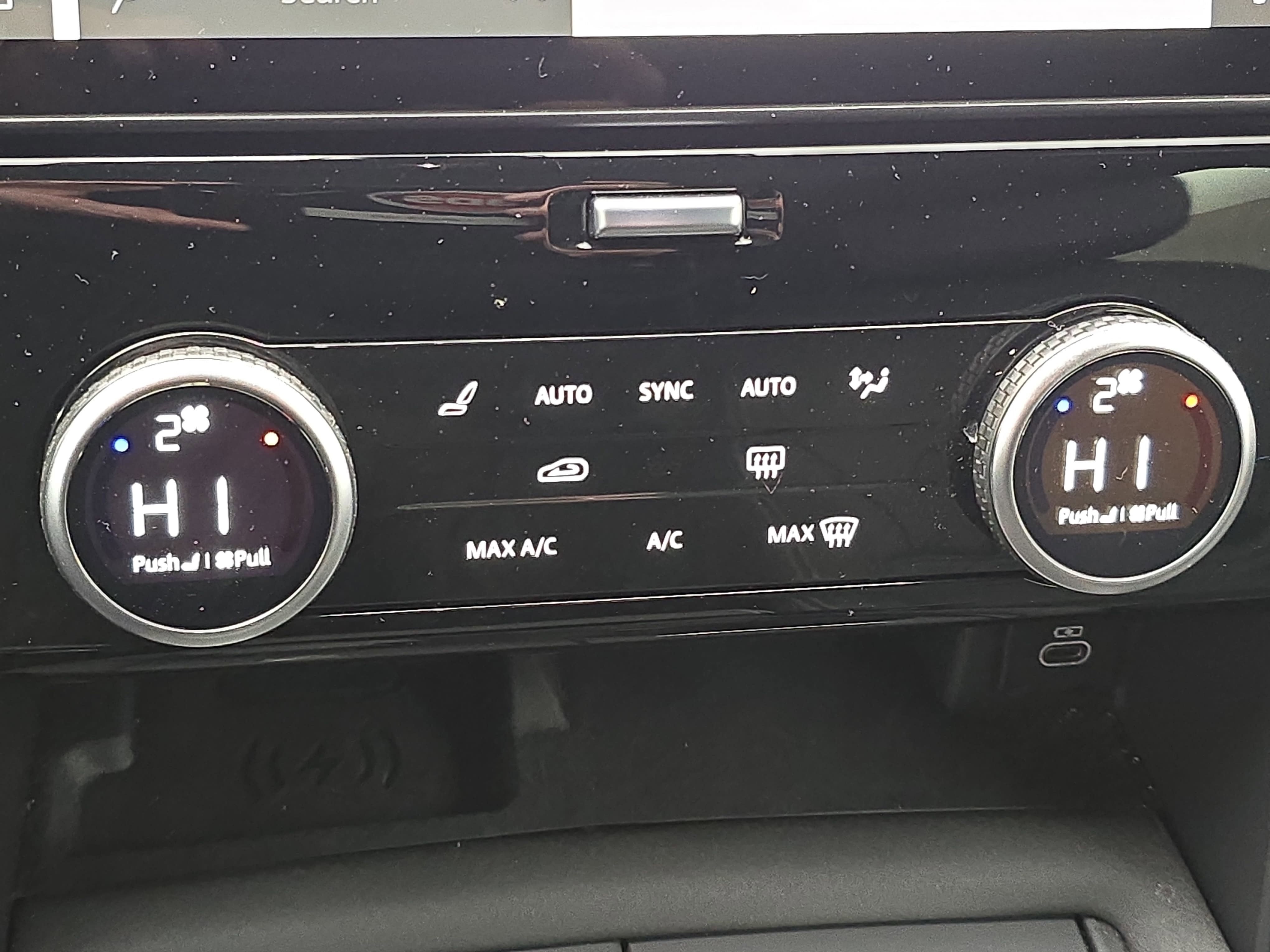 2025 Land Rover Discovery Dynamic SE