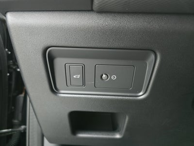 2025 Land Rover Discovery Dynamic SE