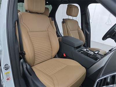 2025 Land Rover Discovery Dynamic SE