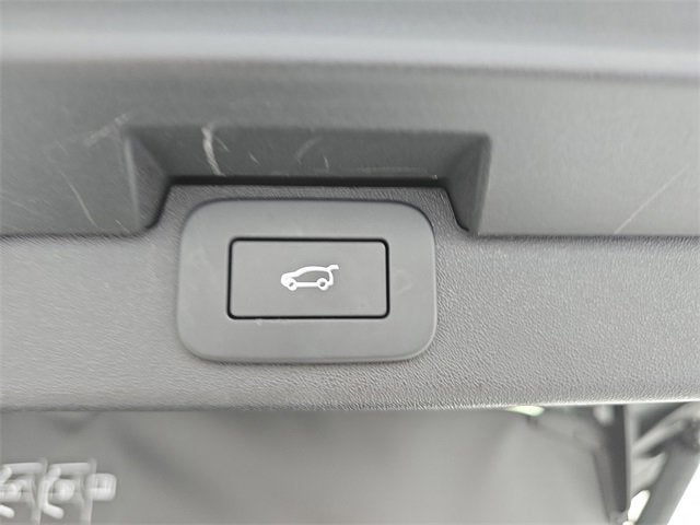 2025 Land Rover Discovery Dynamic SE