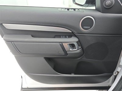 2025 Land Rover Discovery Dynamic SE