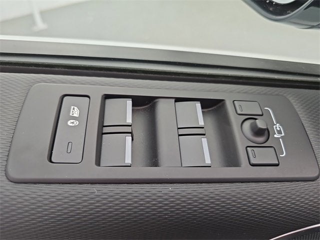 2025 Land Rover Discovery Dynamic SE