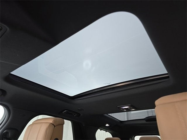 2025 Land Rover Discovery Dynamic SE