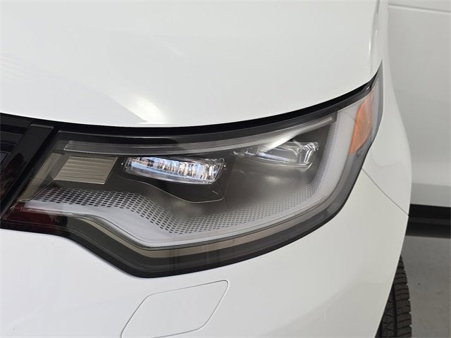 2025 Land Rover Discovery Dynamic SE