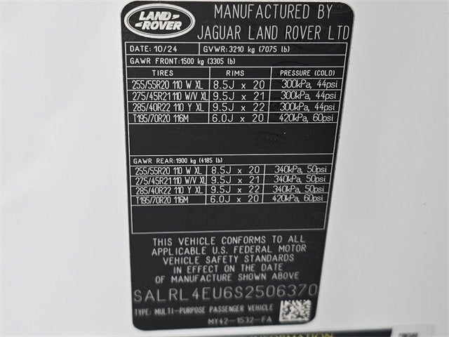 2025 Land Rover Discovery Dynamic SE