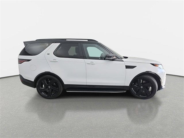 2025 Land Rover Discovery Dynamic SE