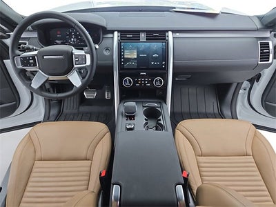 2025 Land Rover Discovery Dynamic SE