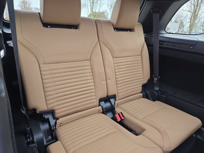 2025 Land Rover Discovery Dynamic SE