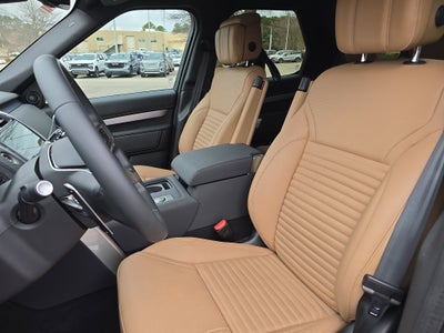 2025 Land Rover Discovery Dynamic SE