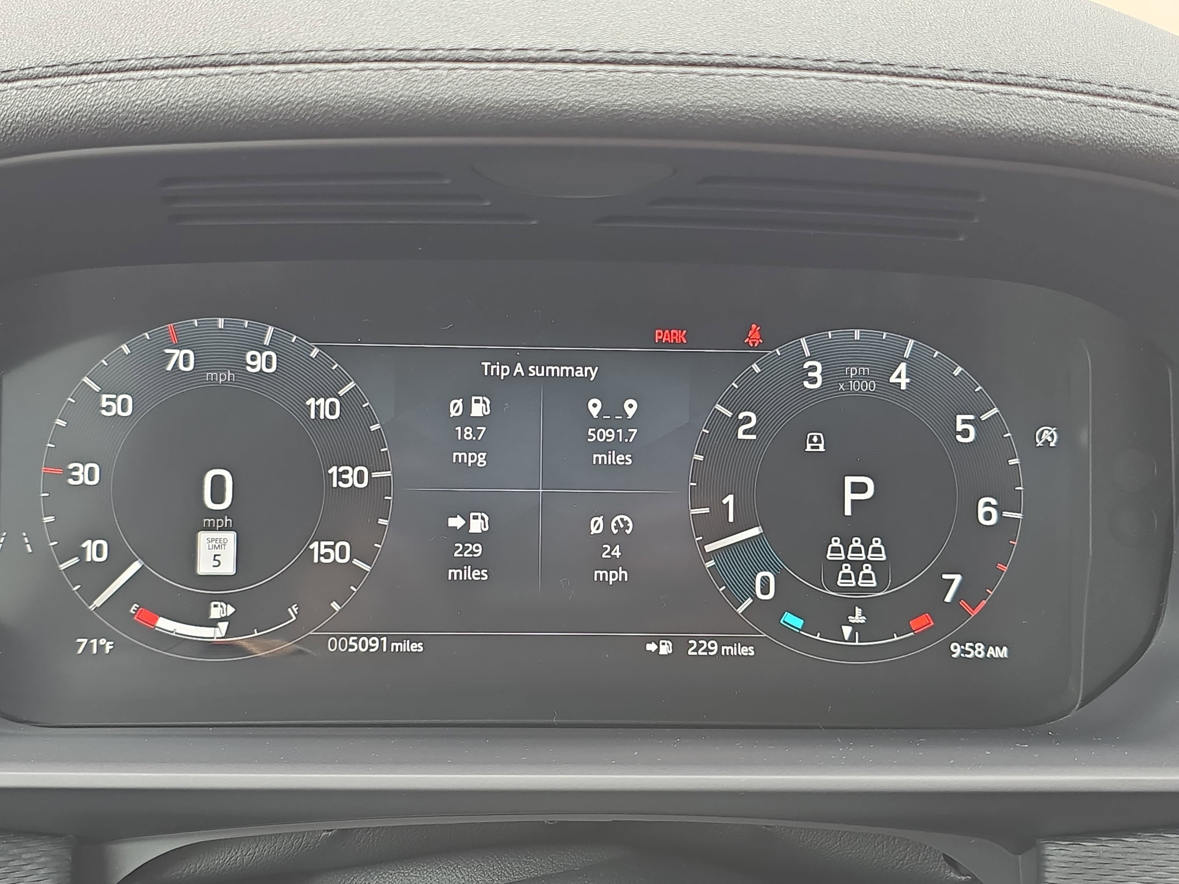 2025 Land Rover Discovery Dynamic SE