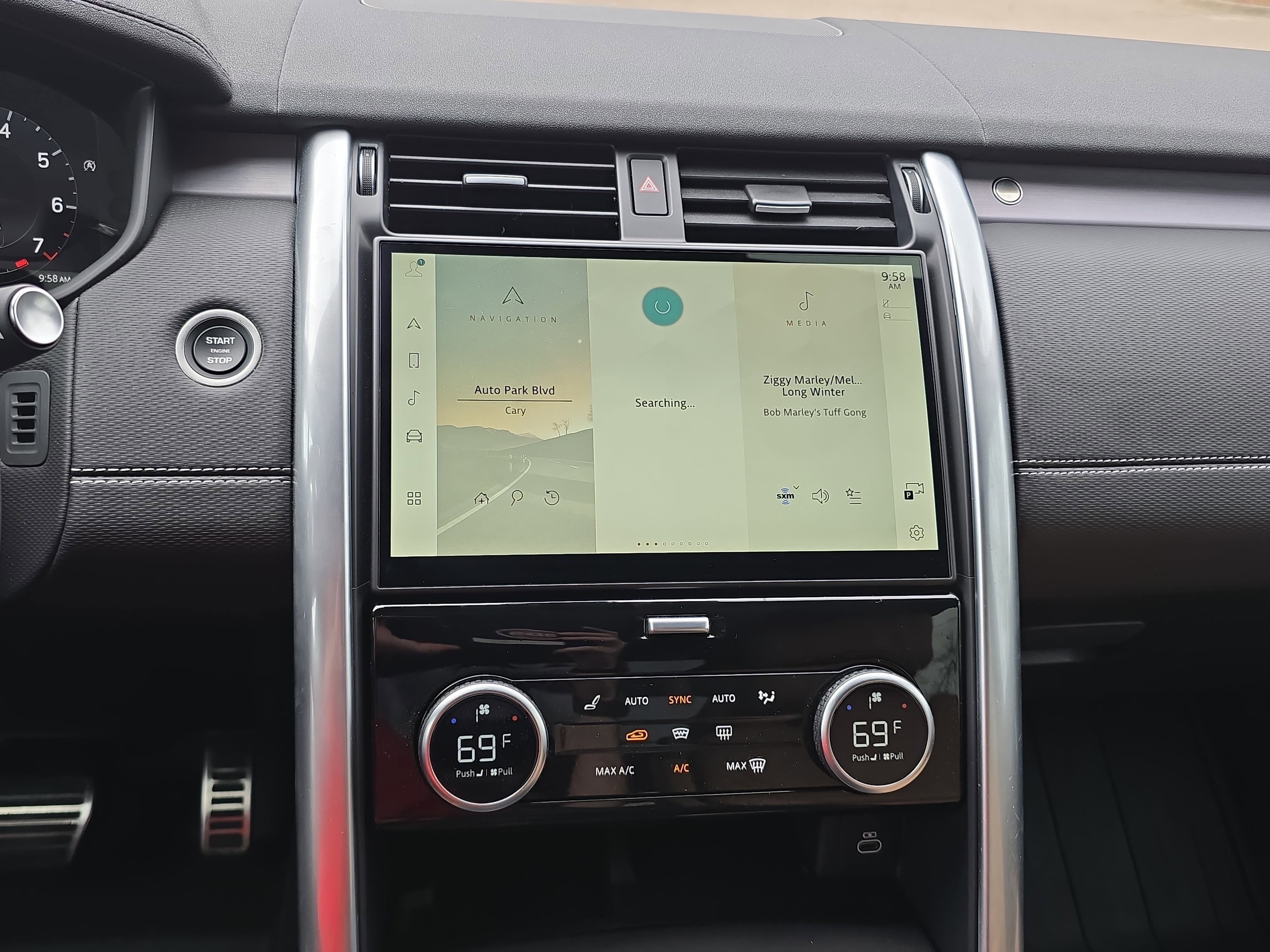 2025 Land Rover Discovery Dynamic SE