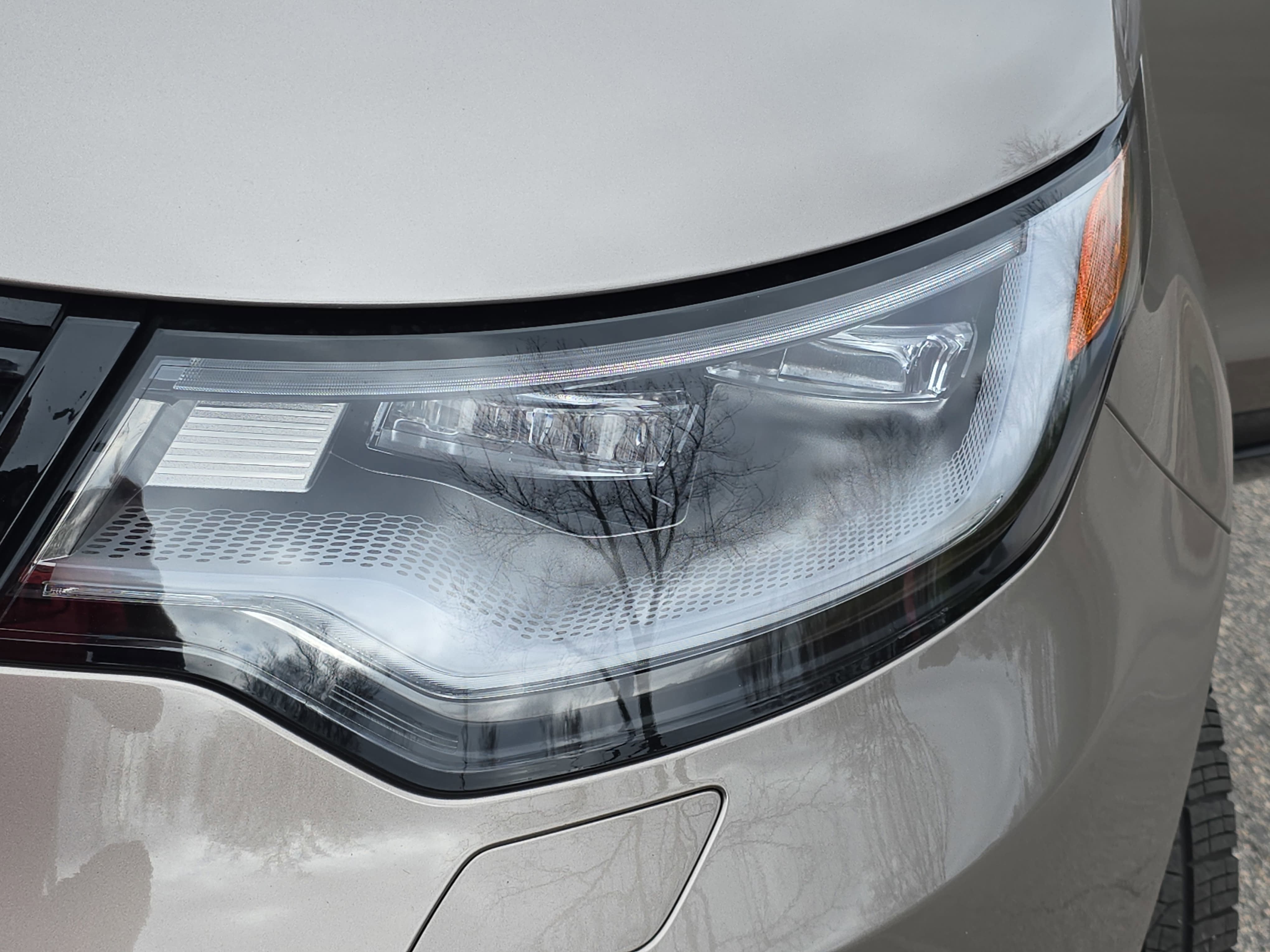 2025 Land Rover Discovery Dynamic SE