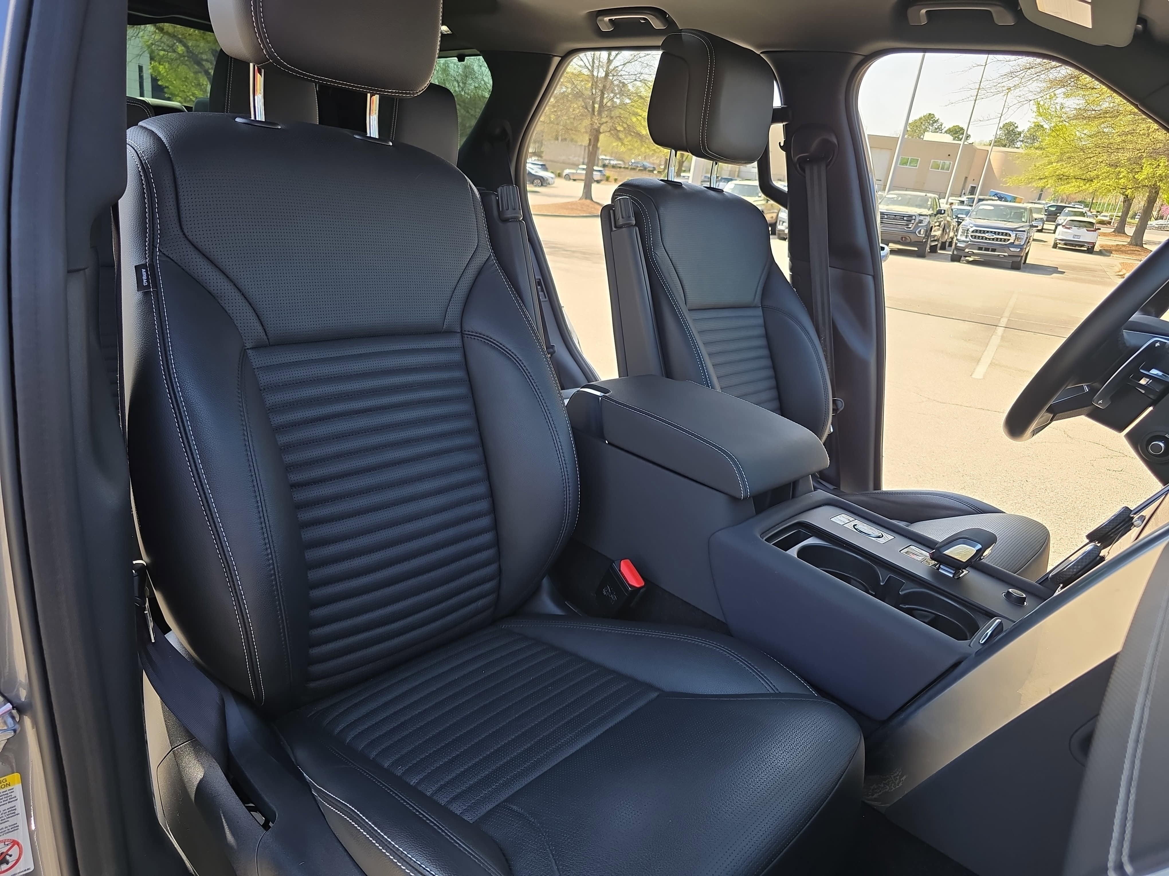 2022 Land Rover Discovery S R-Dynamic