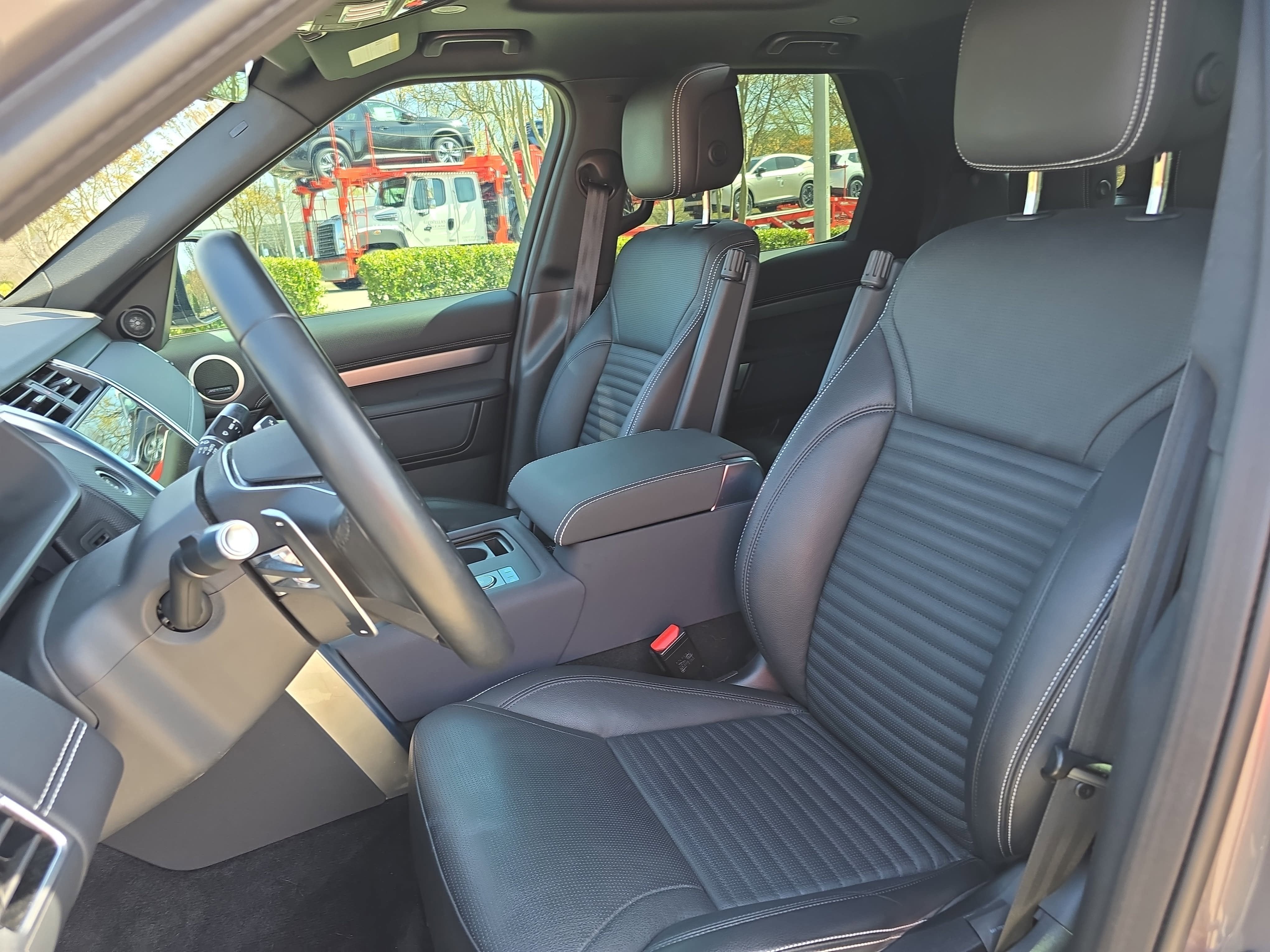 2022 Land Rover Discovery S R-Dynamic