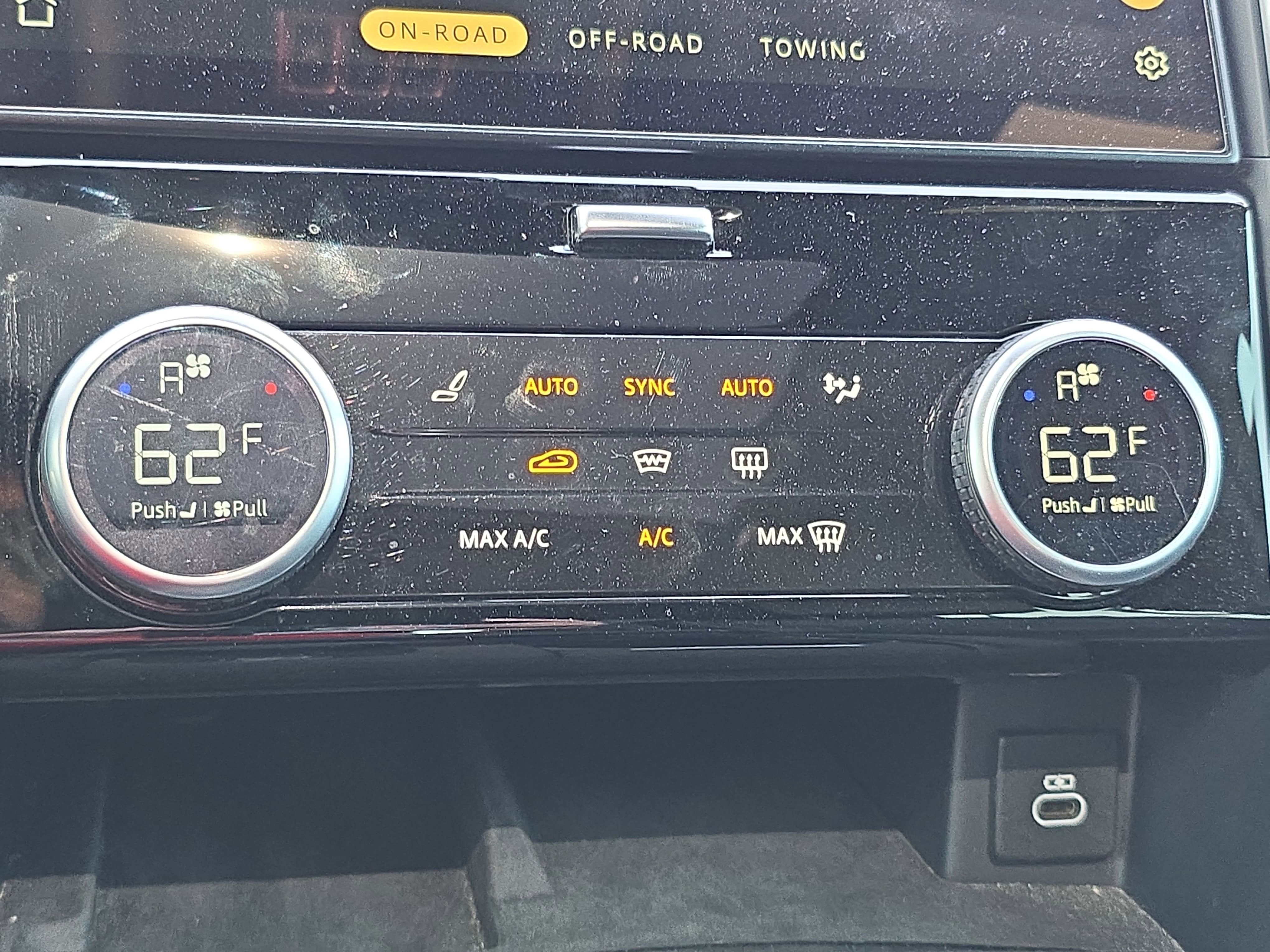 2022 Land Rover Discovery S R-Dynamic