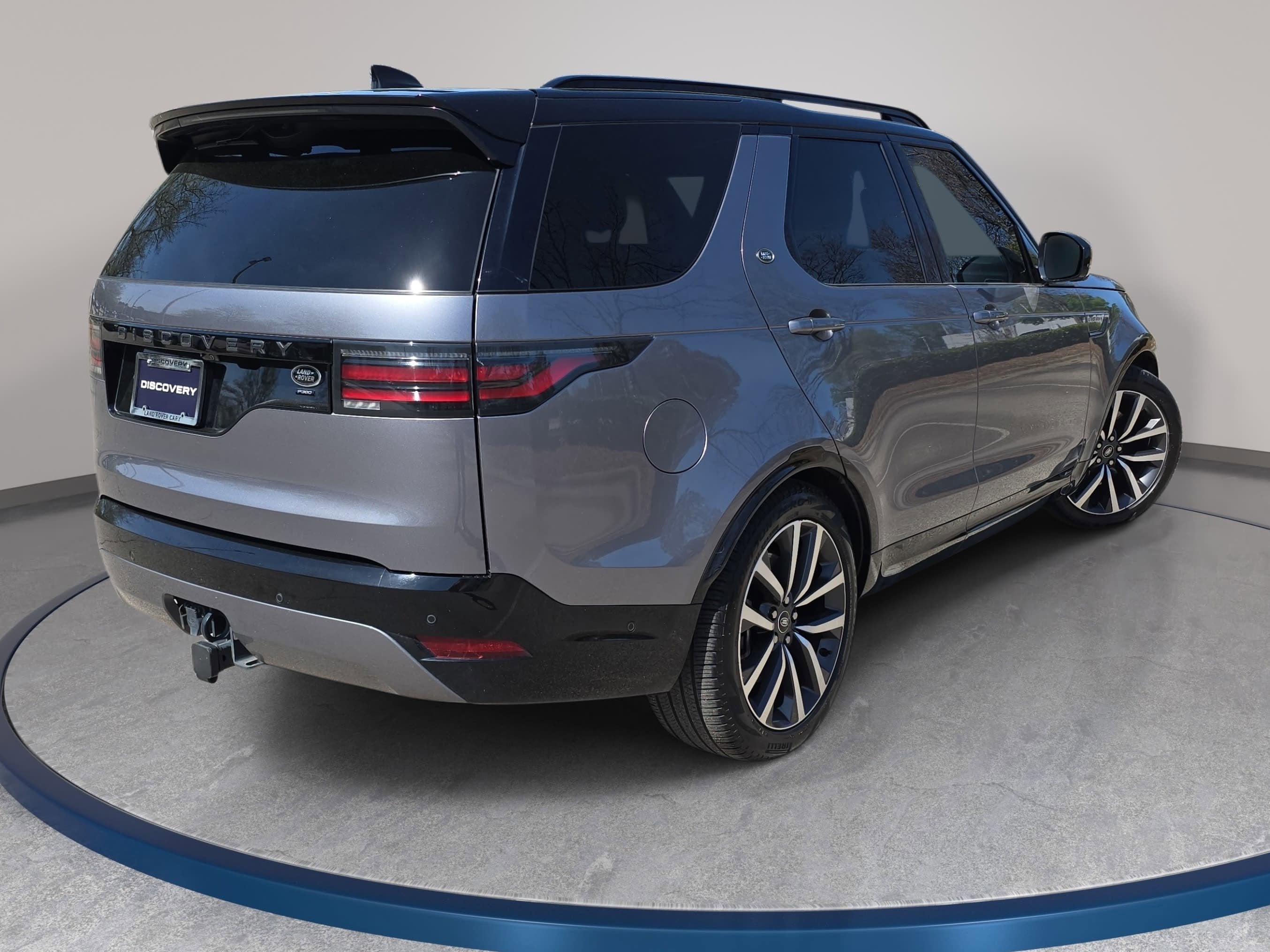 2022 Land Rover Discovery S R-Dynamic
