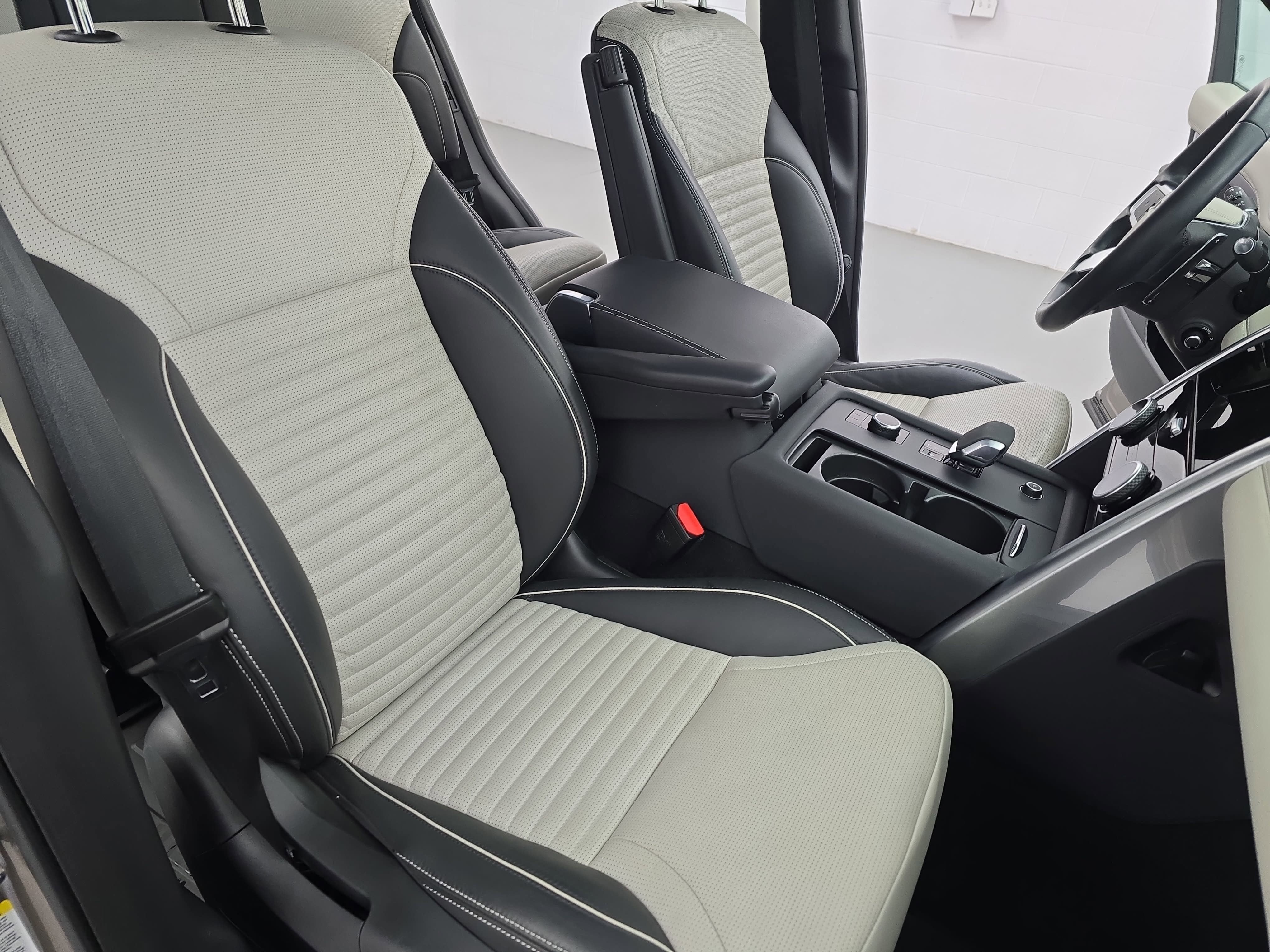 2024 Land Rover Discovery Metropolitan Edition