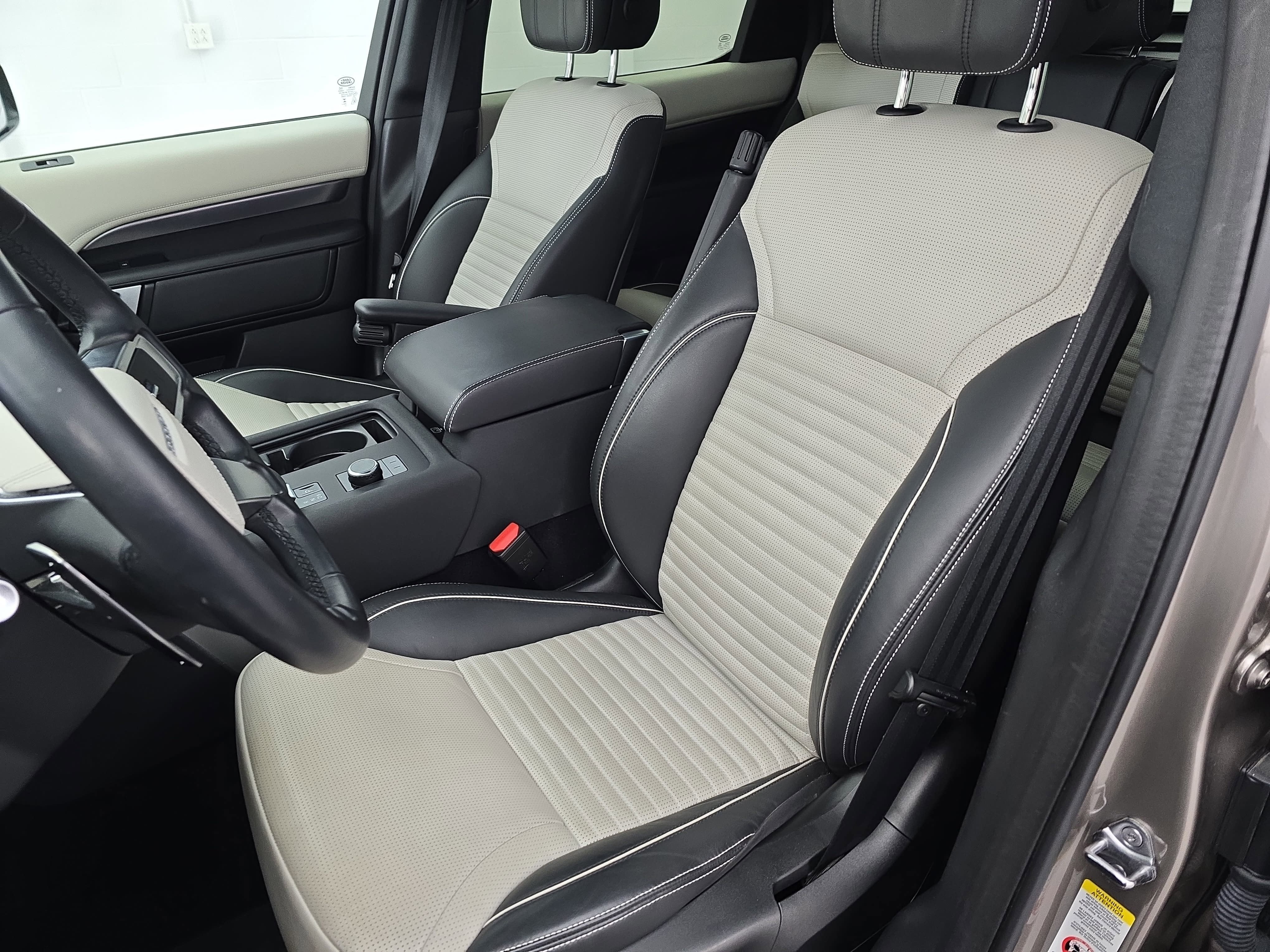 2024 Land Rover Discovery Metropolitan Edition