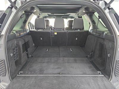 2024 Land Rover Discovery Metropolitan Edition