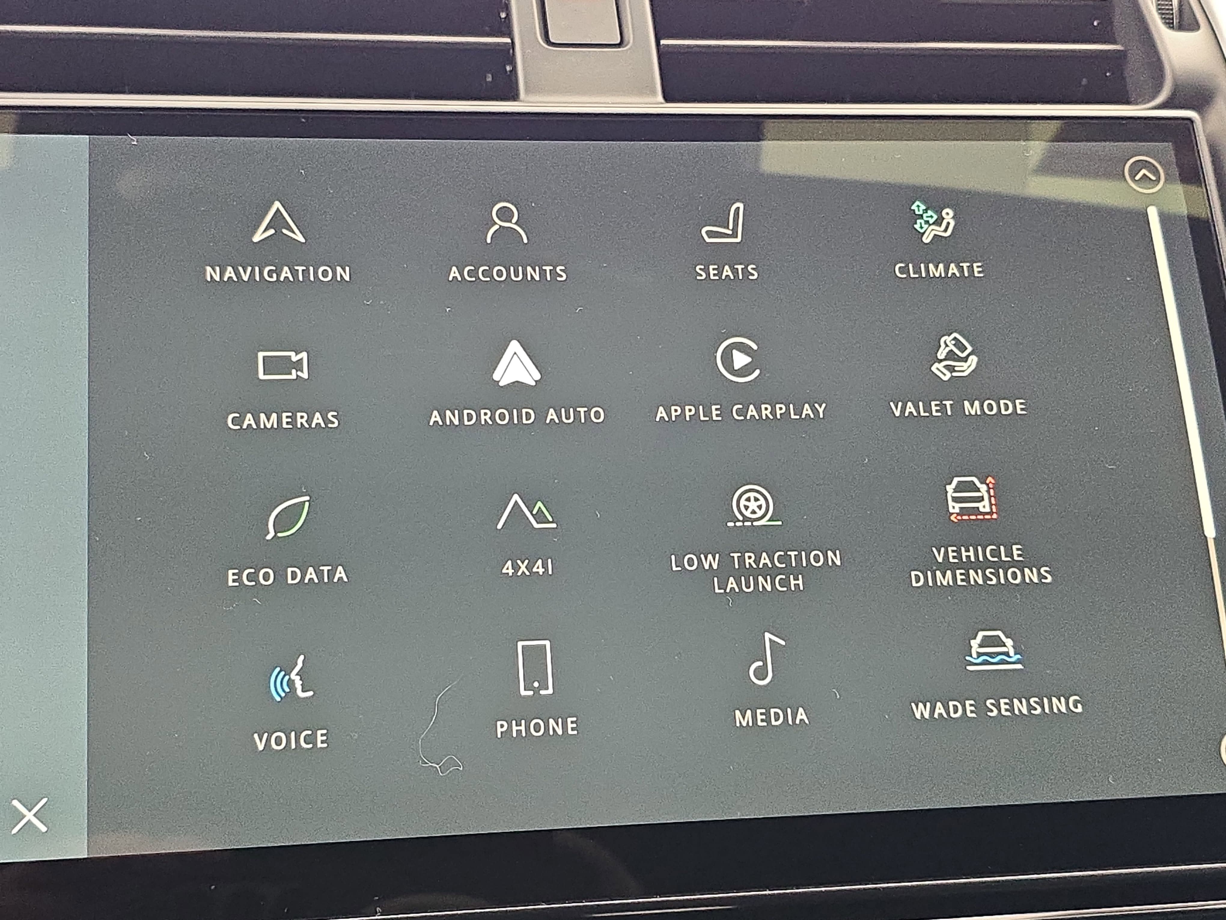 2024 Land Rover Discovery Metropolitan Edition