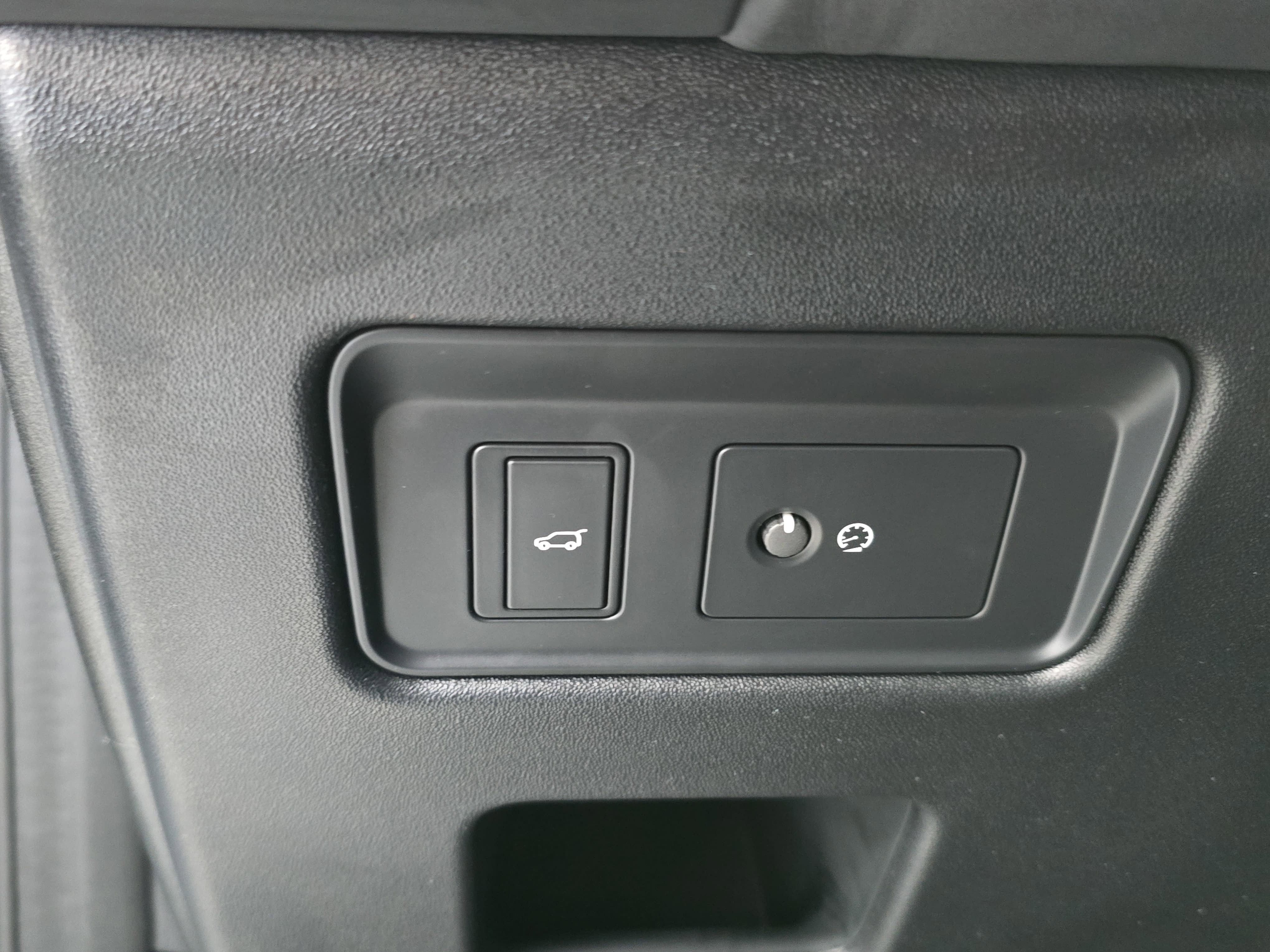 2024 Land Rover Discovery Metropolitan Edition