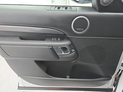 2024 Land Rover Discovery Metropolitan Edition