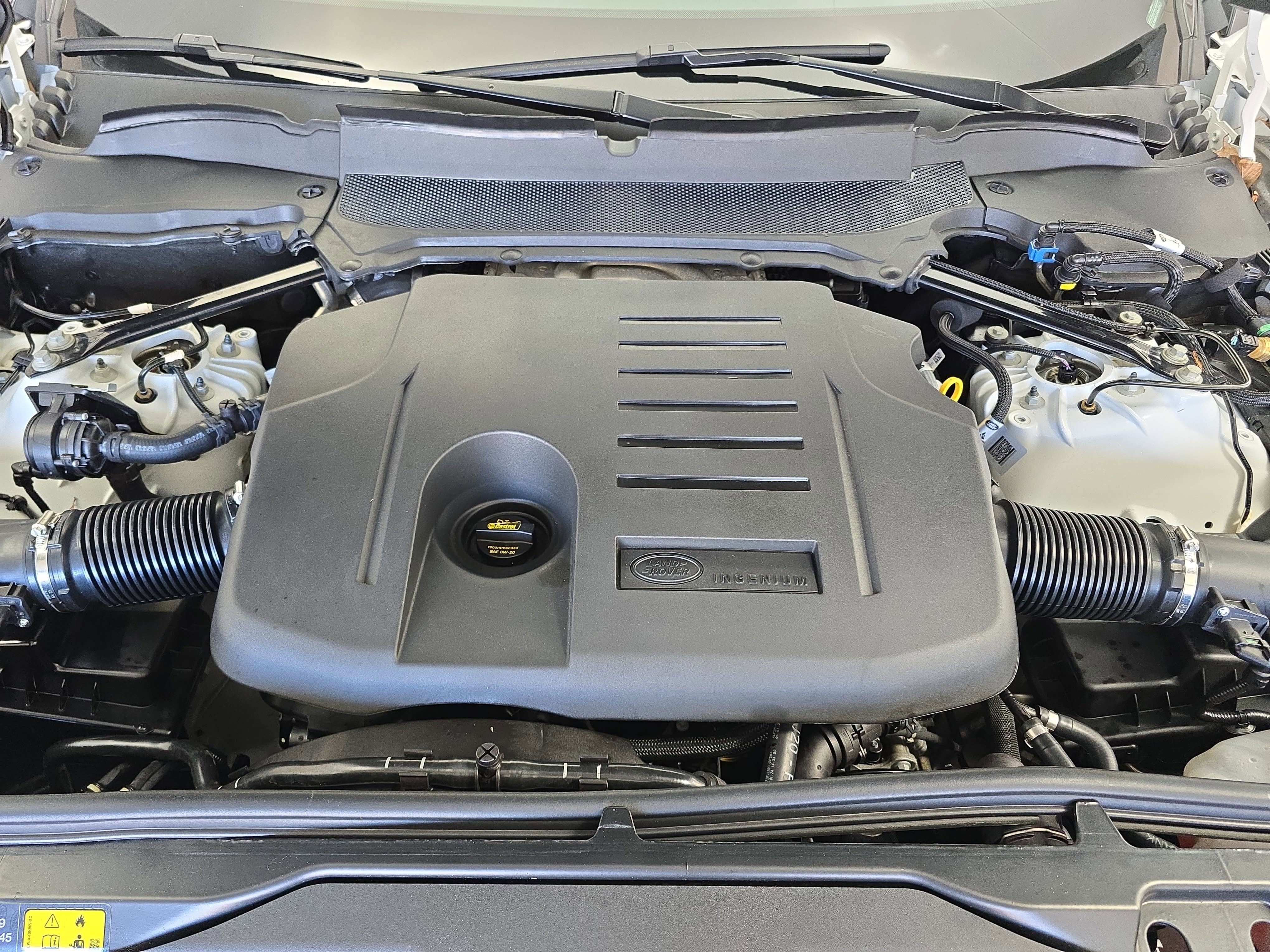 2024 Land Rover Discovery Metropolitan Edition