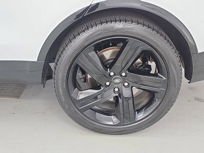 2024 Land Rover Discovery Metropolitan Edition