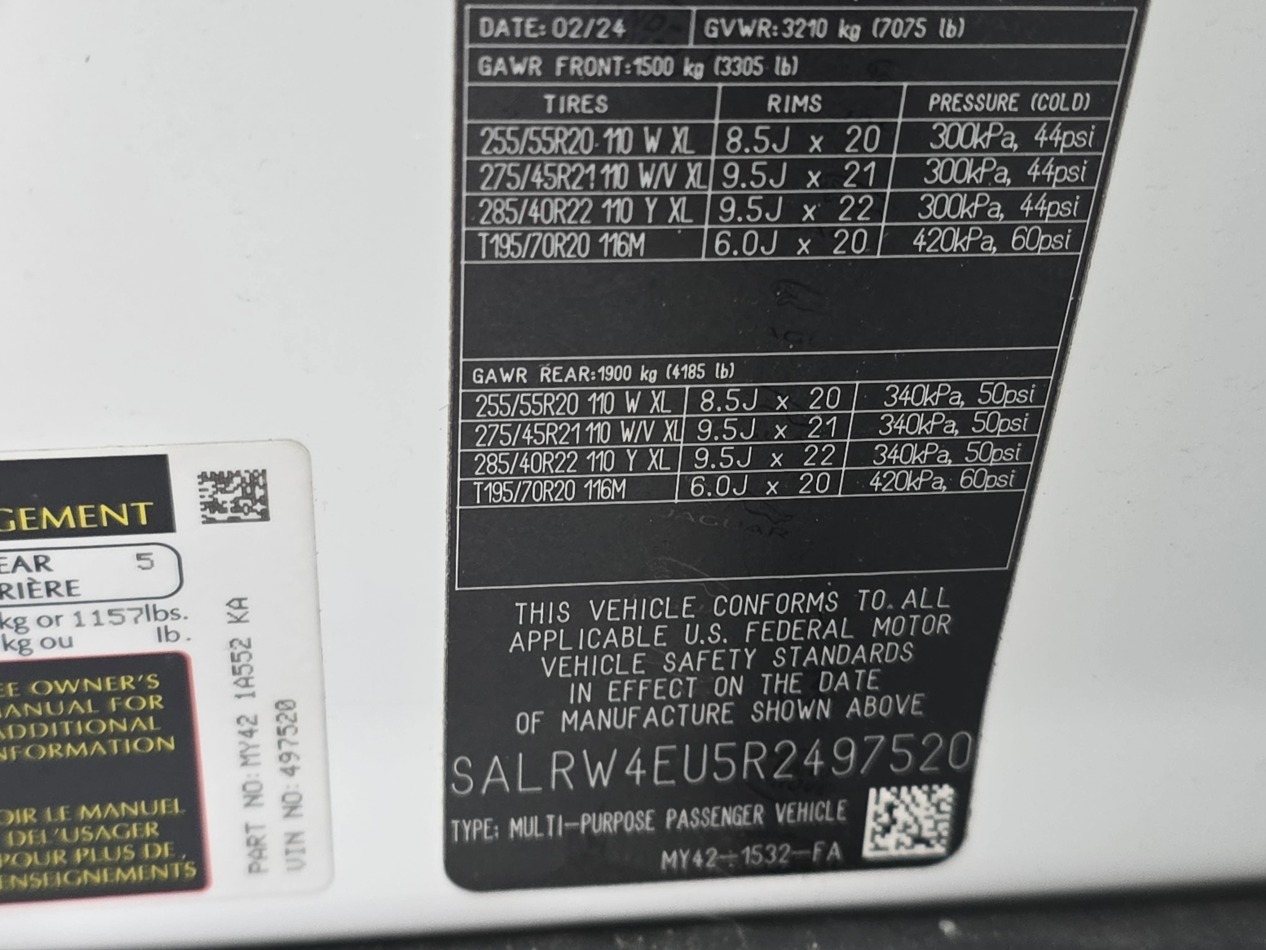 2024 Land Rover Discovery Metropolitan Edition