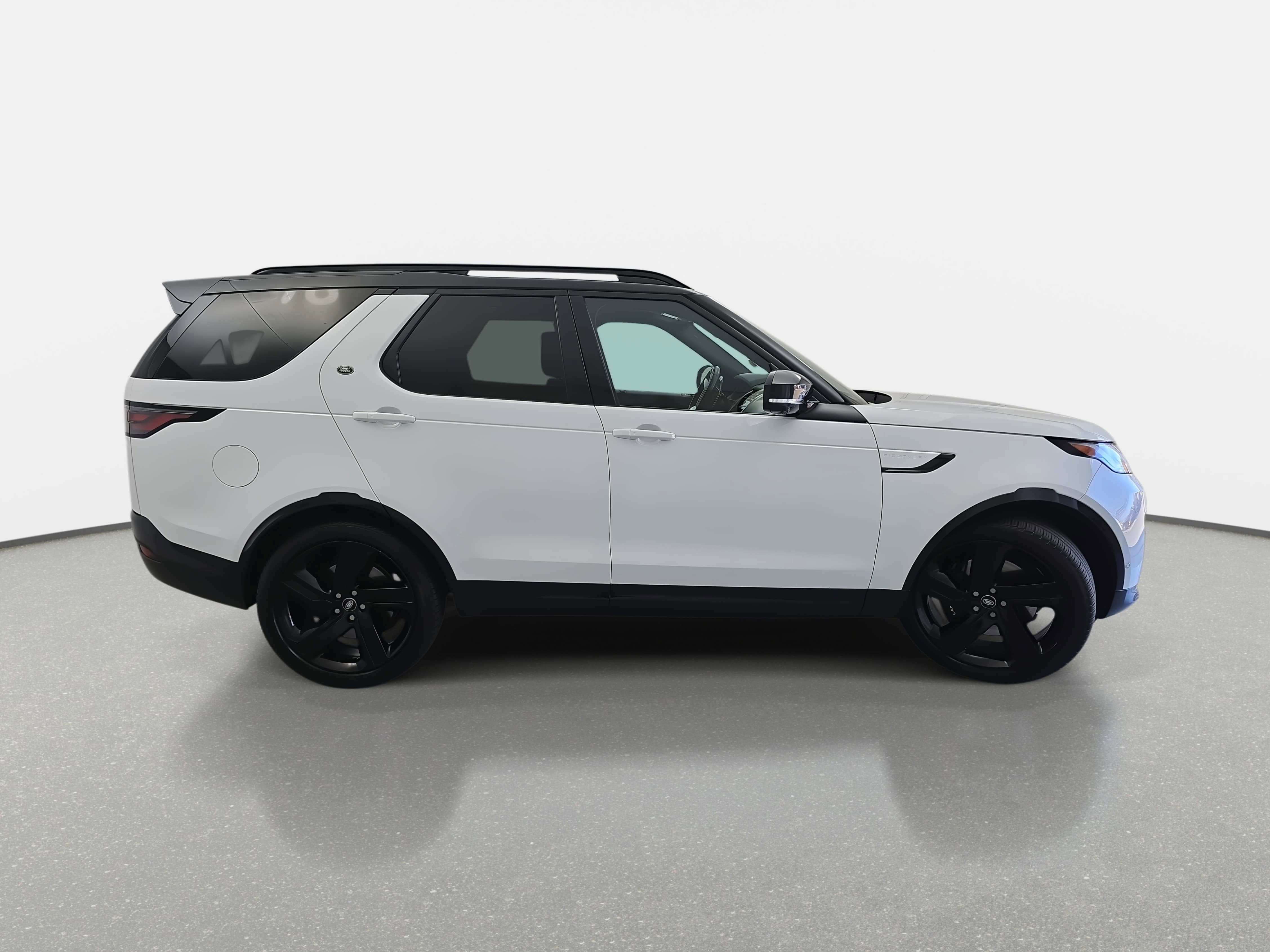 2024 Land Rover Discovery Metropolitan Edition