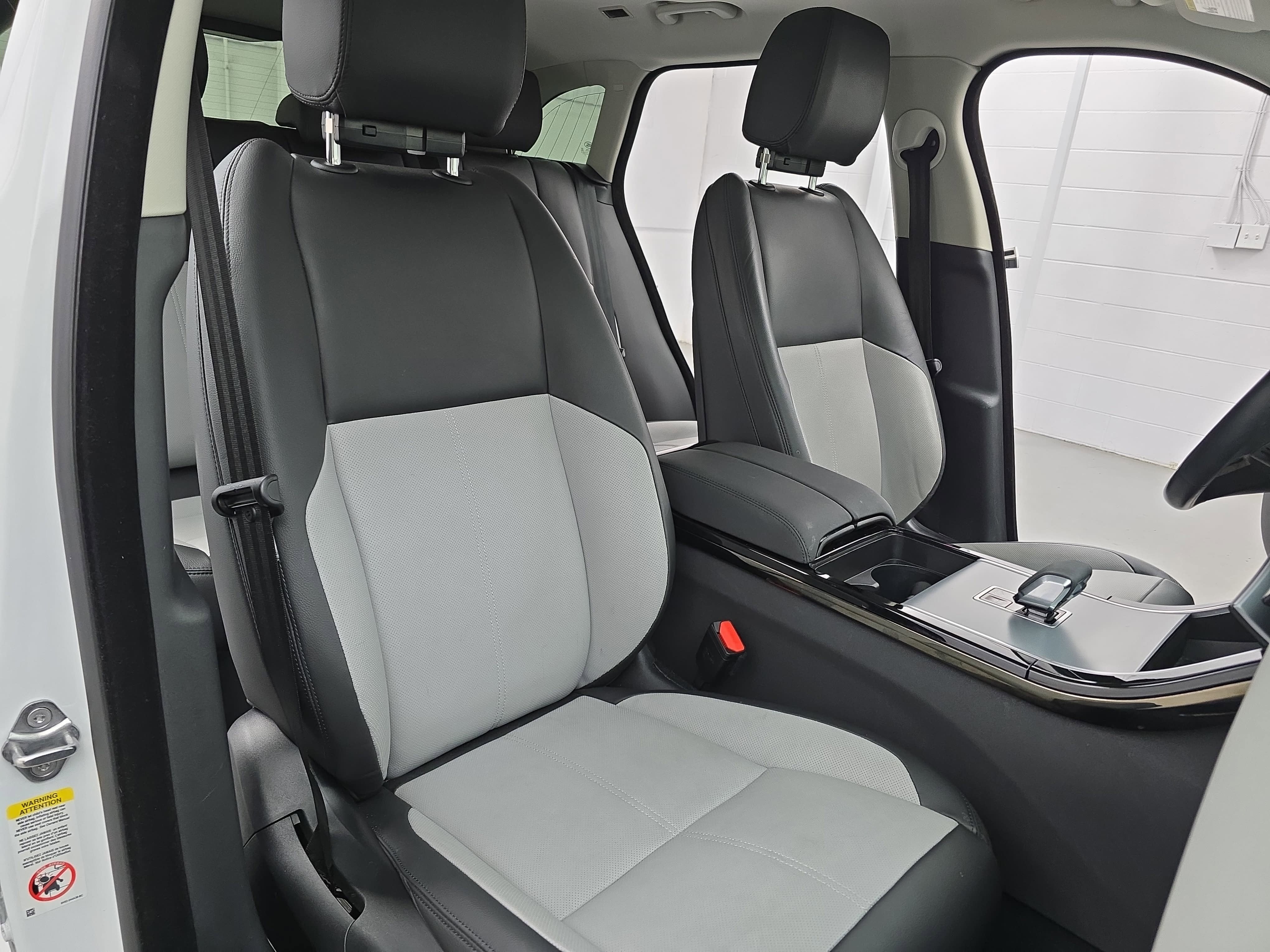 2025 Land Rover Range Rover Velar S