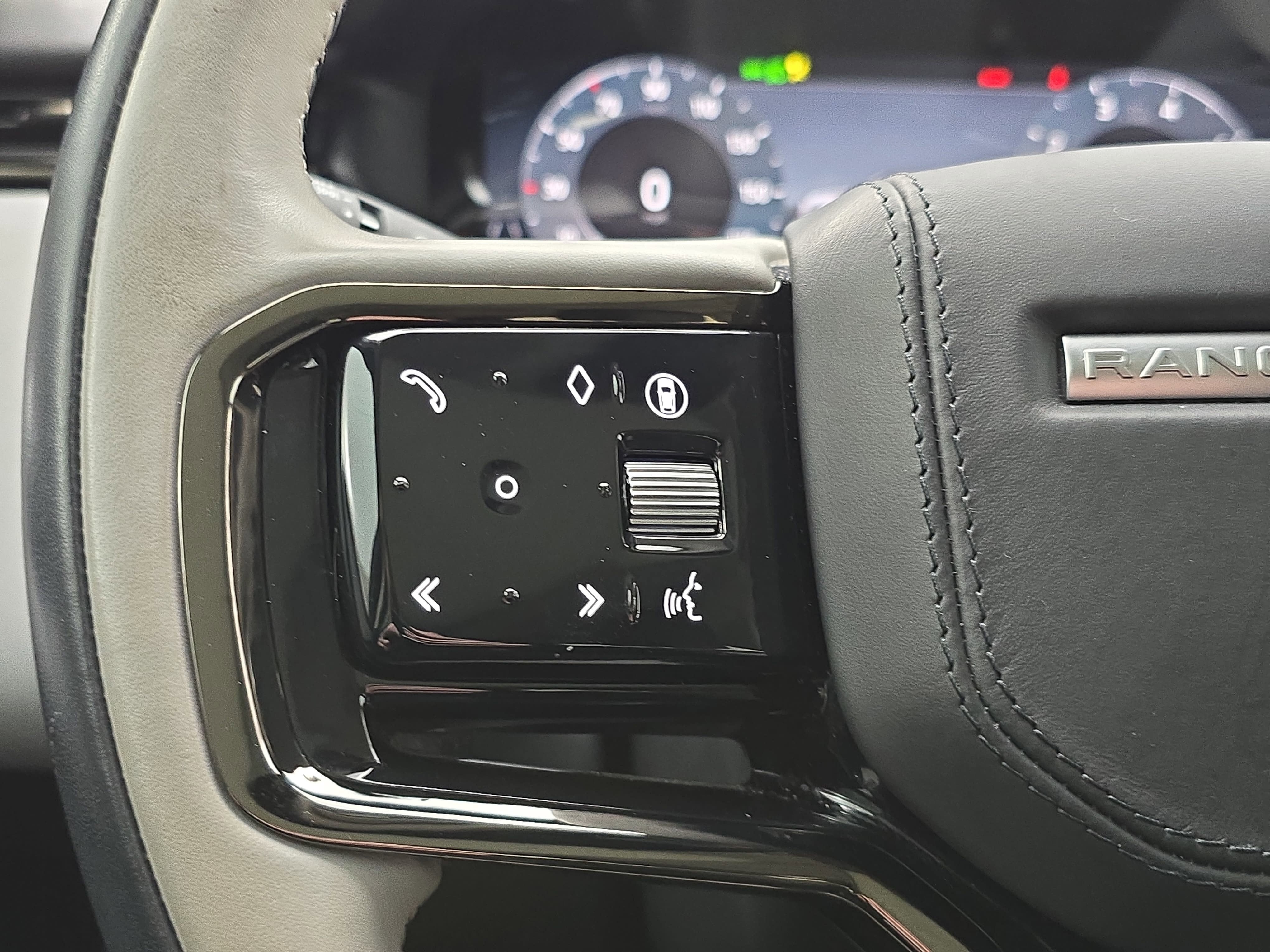 2025 Land Rover Range Rover Velar S