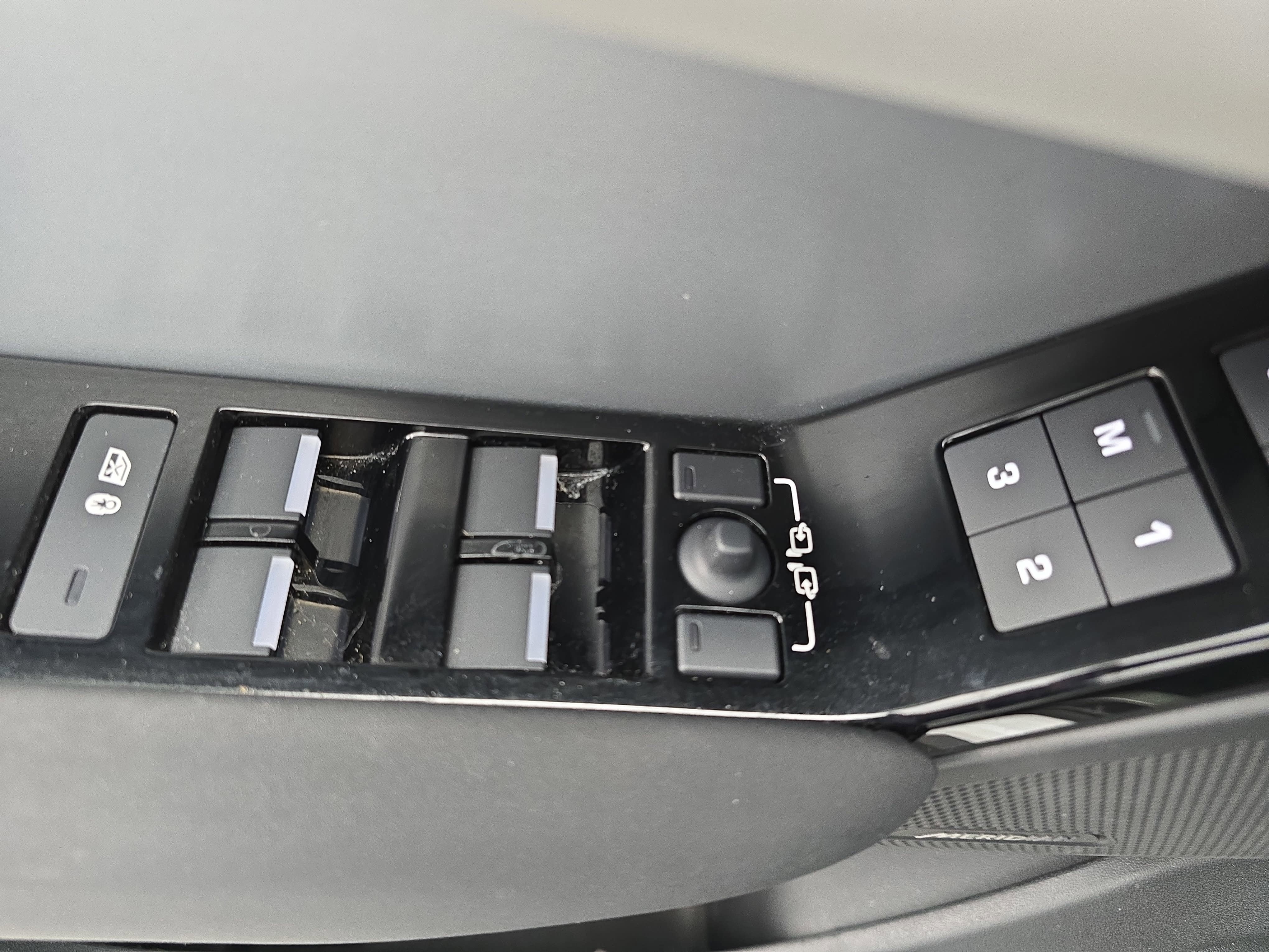 2025 Land Rover Range Rover Velar S