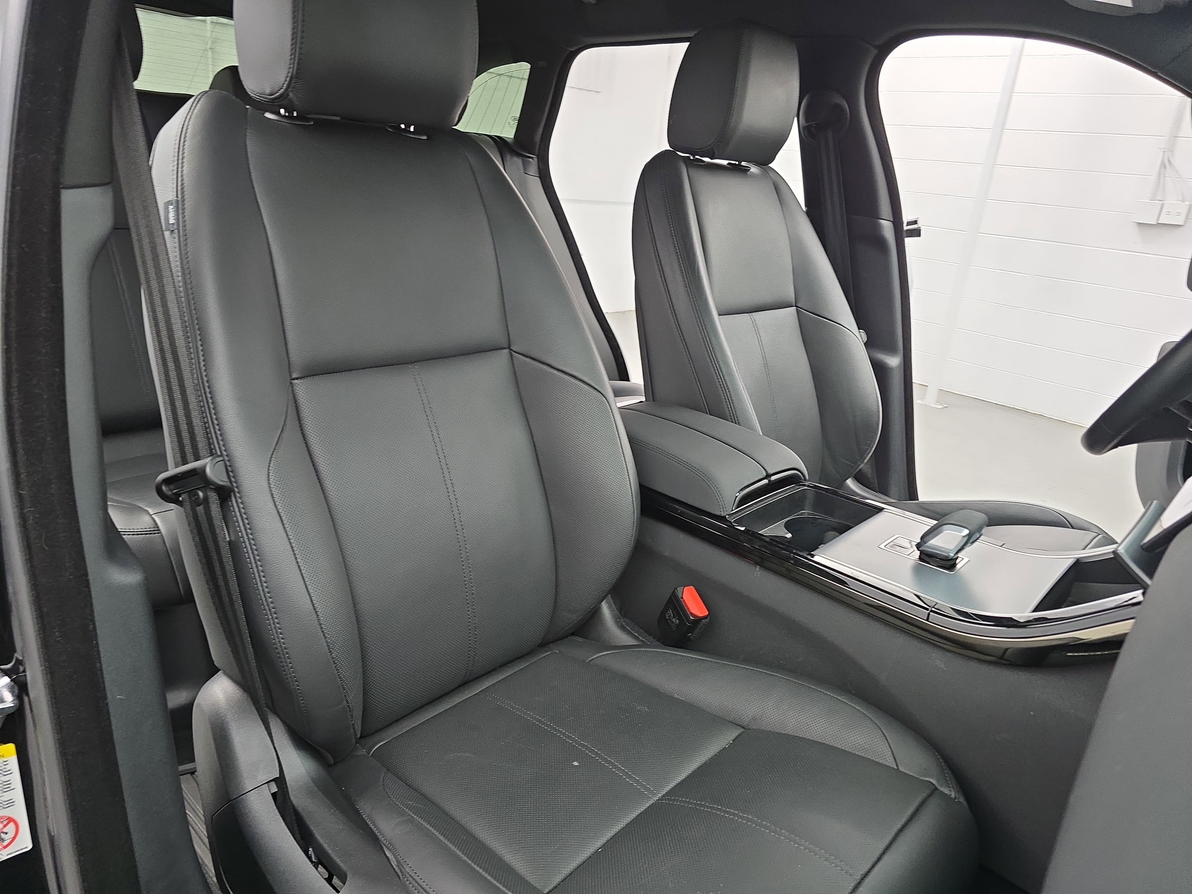 2025 Land Rover Range Rover Velar S