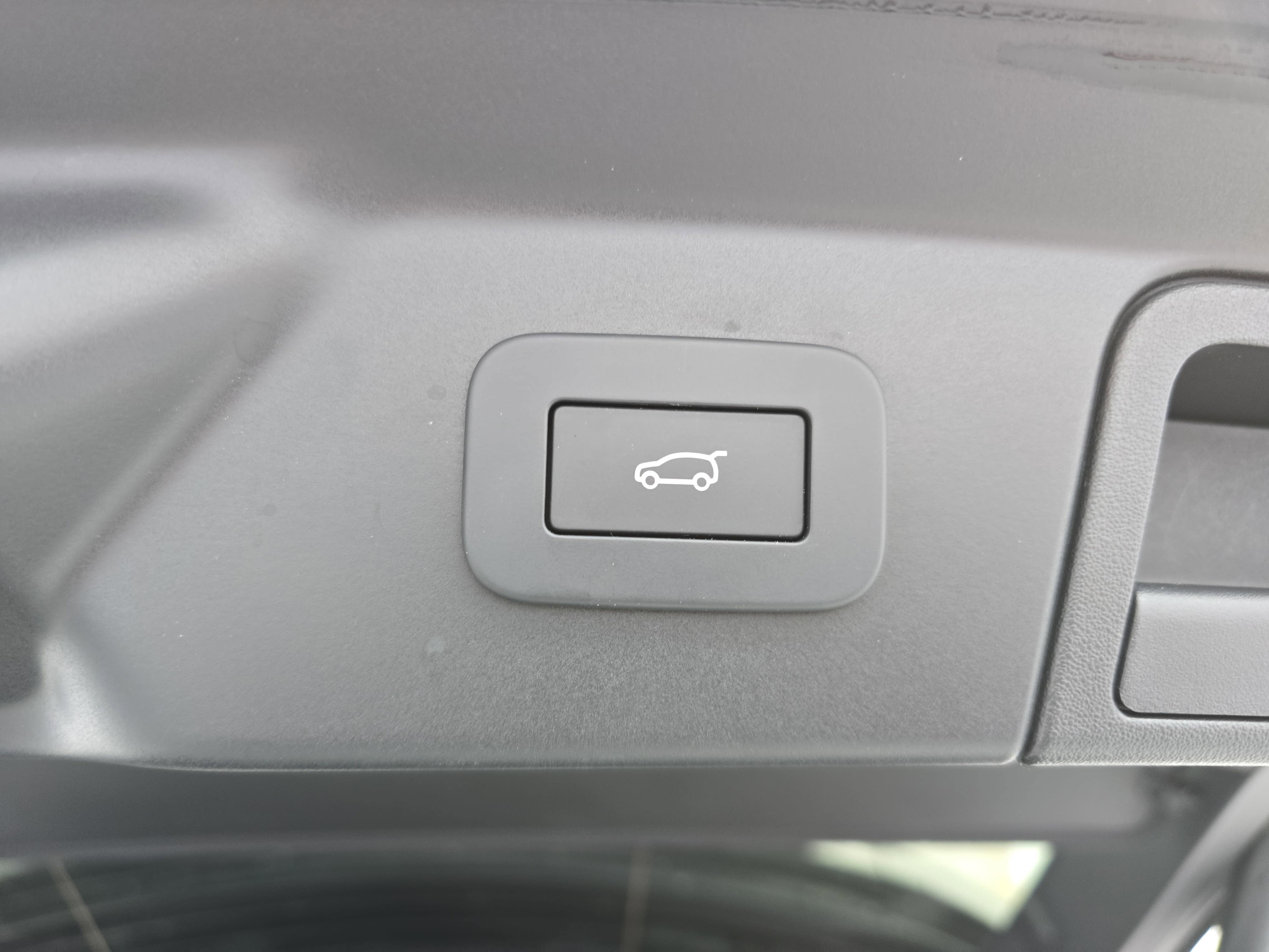 2025 Land Rover Range Rover Velar S