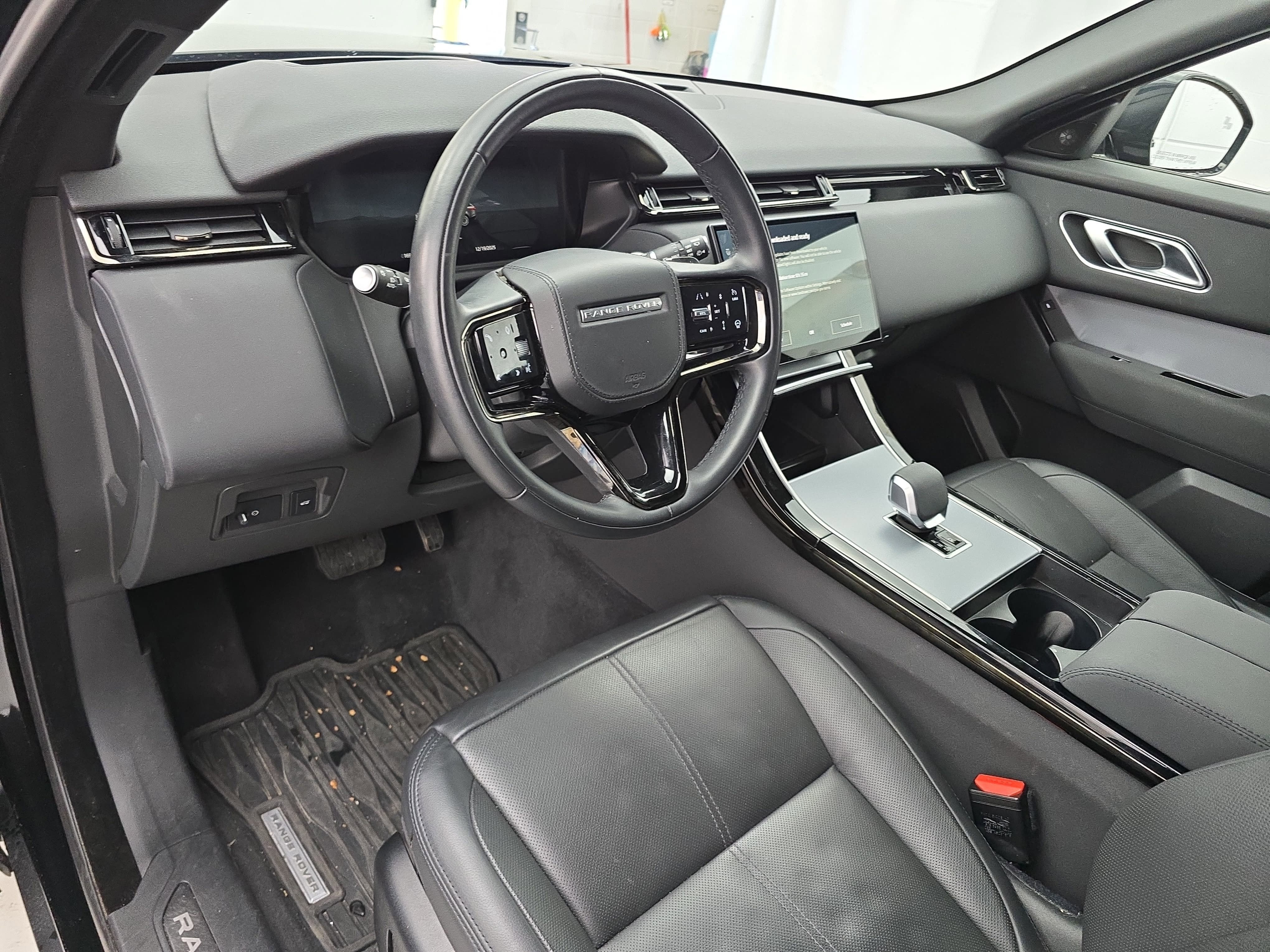 2025 Land Rover Range Rover Velar S