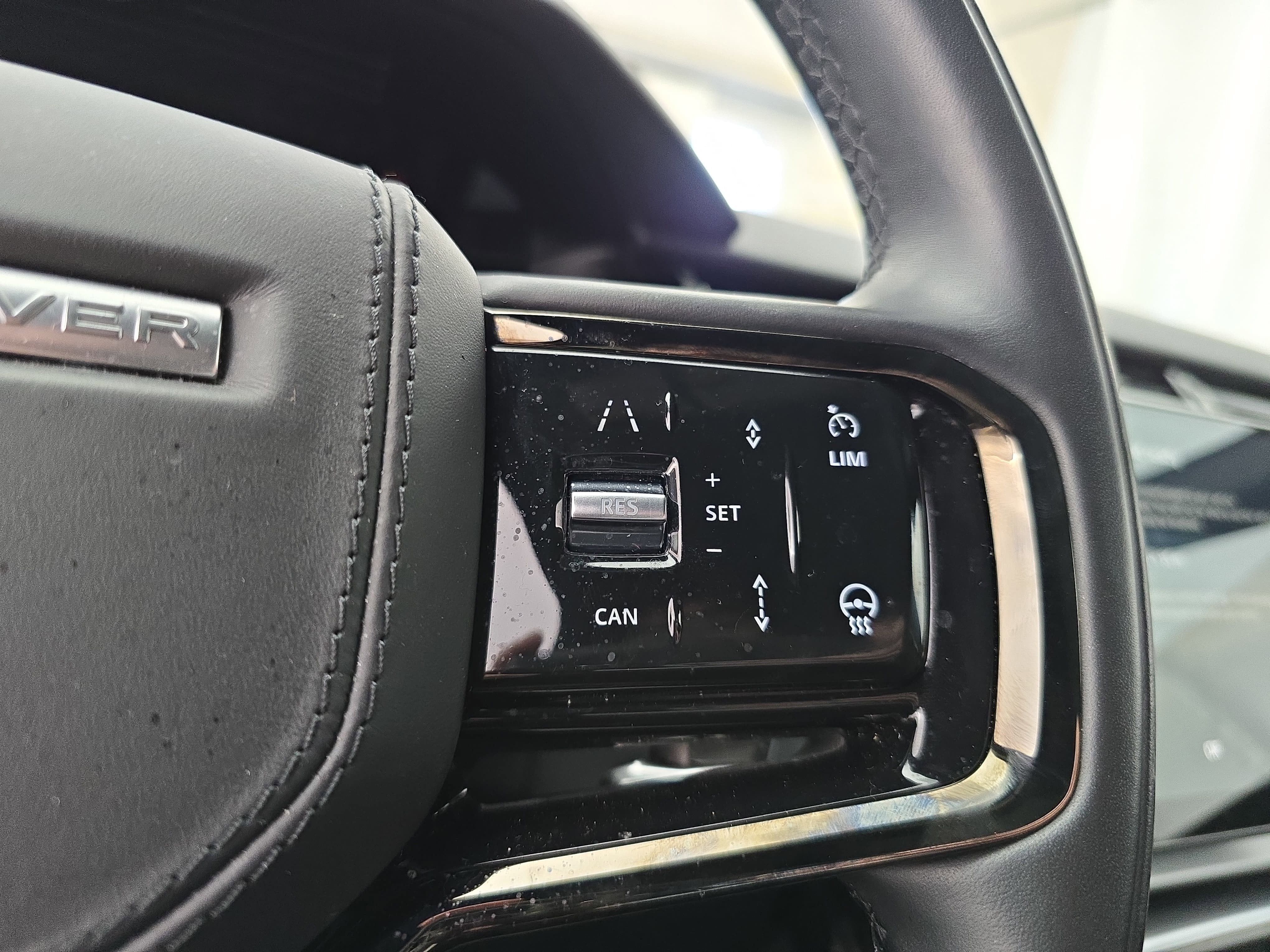 2025 Land Rover Range Rover Velar S