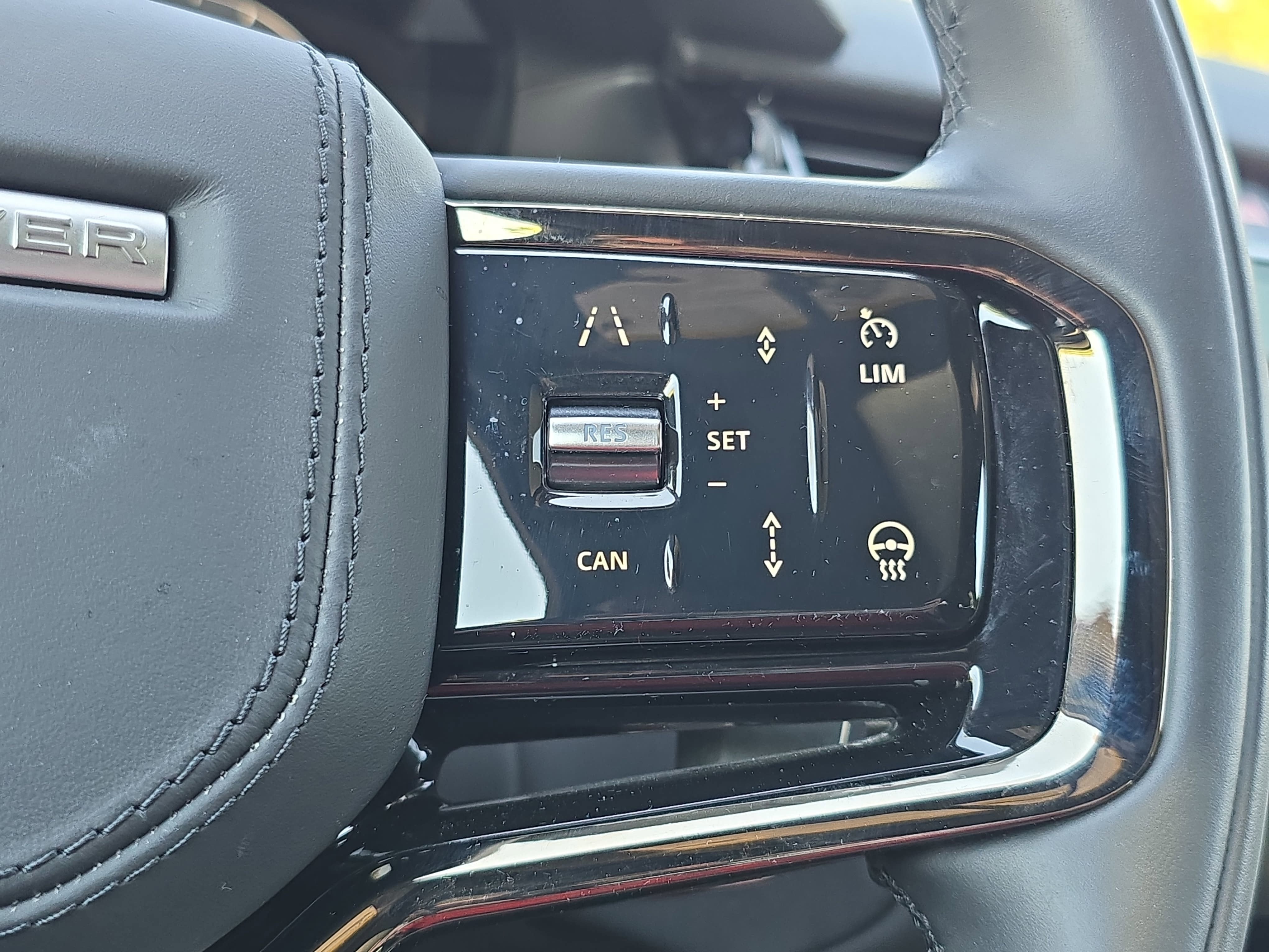 2025 Land Rover Range Rover Velar S