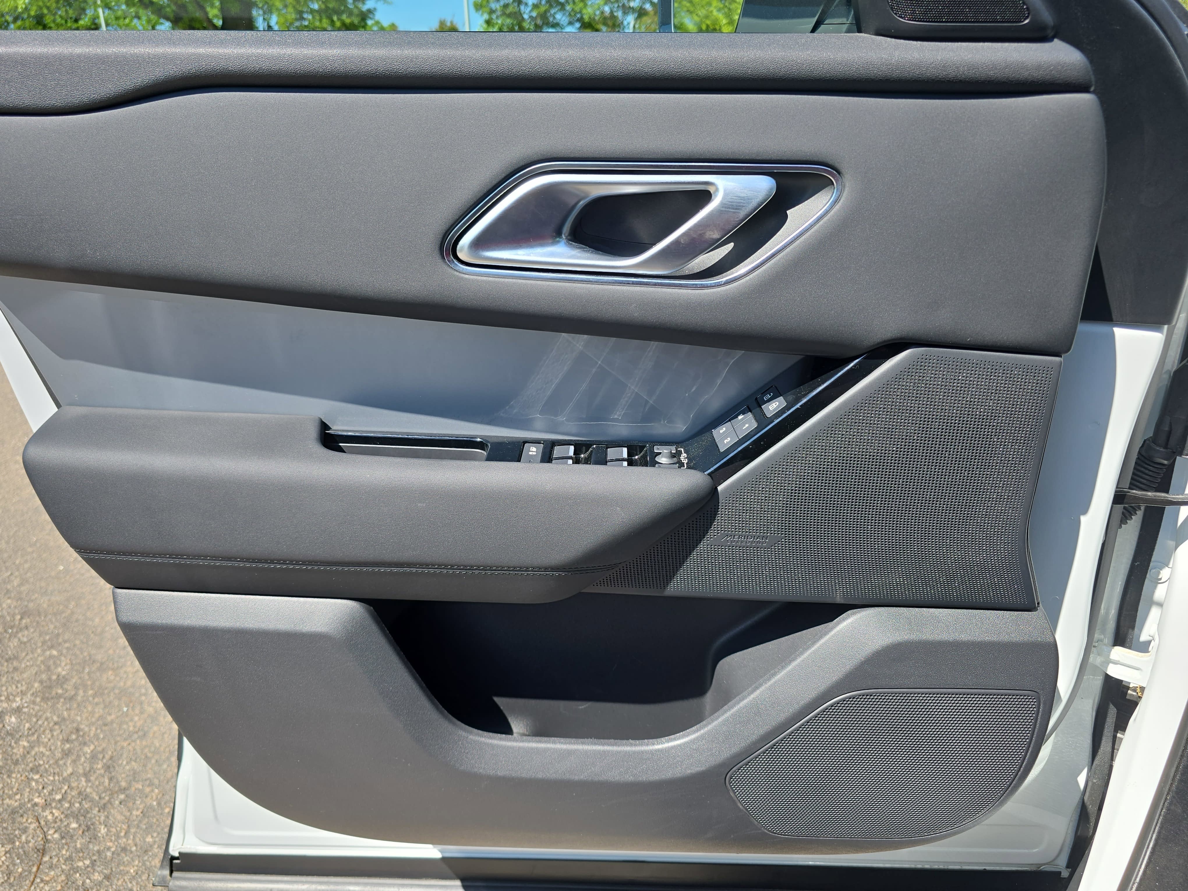 2025 Land Rover Range Rover Velar S