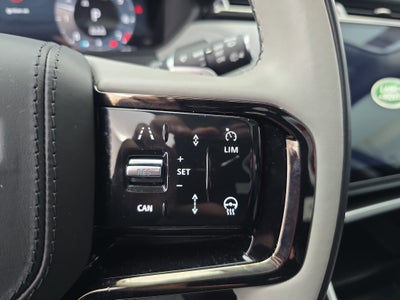 2025 Land Rover Range Rover Velar Dynamic SE