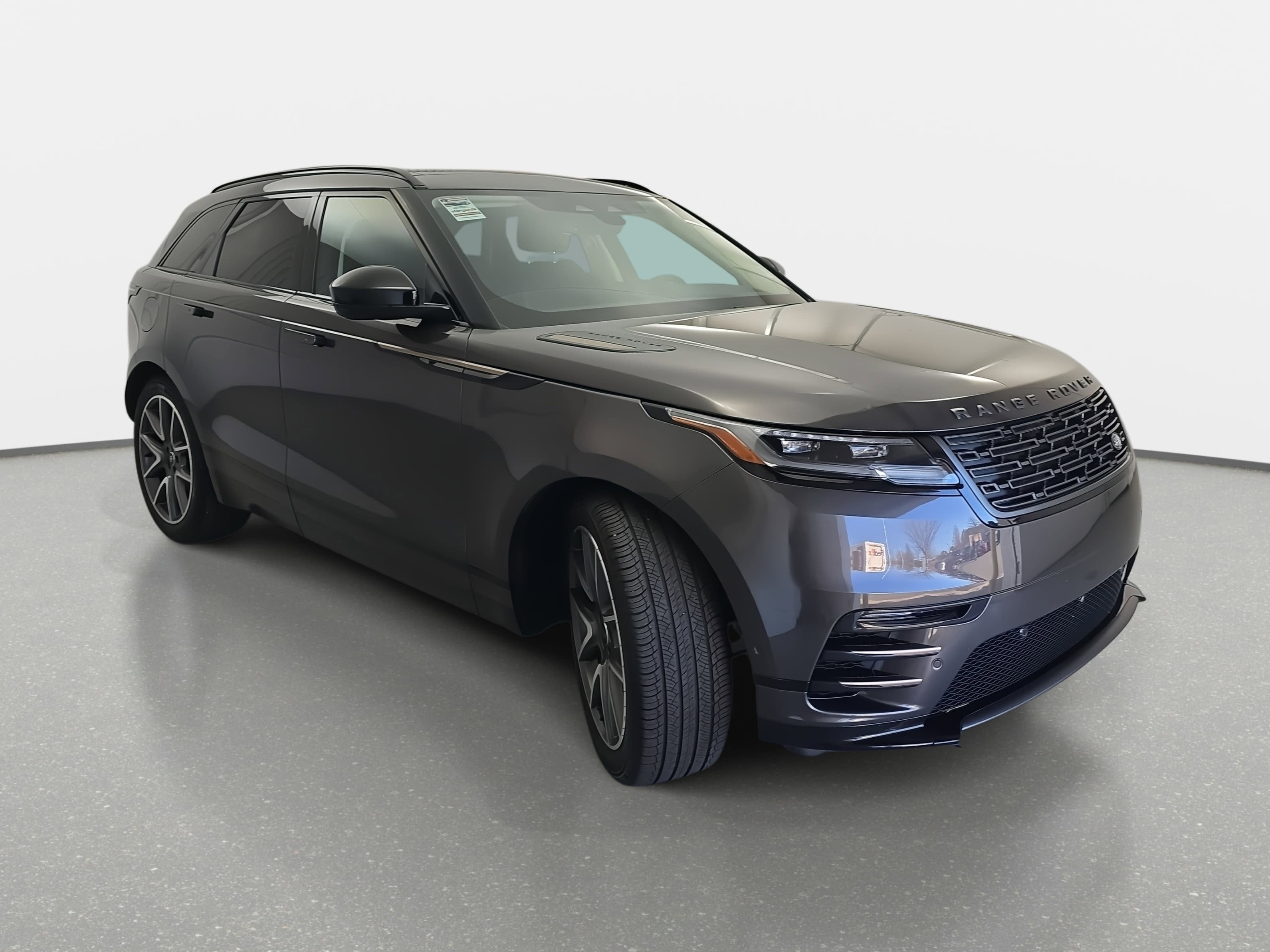 2025 Land Rover Range Rover Velar Dynamic SE