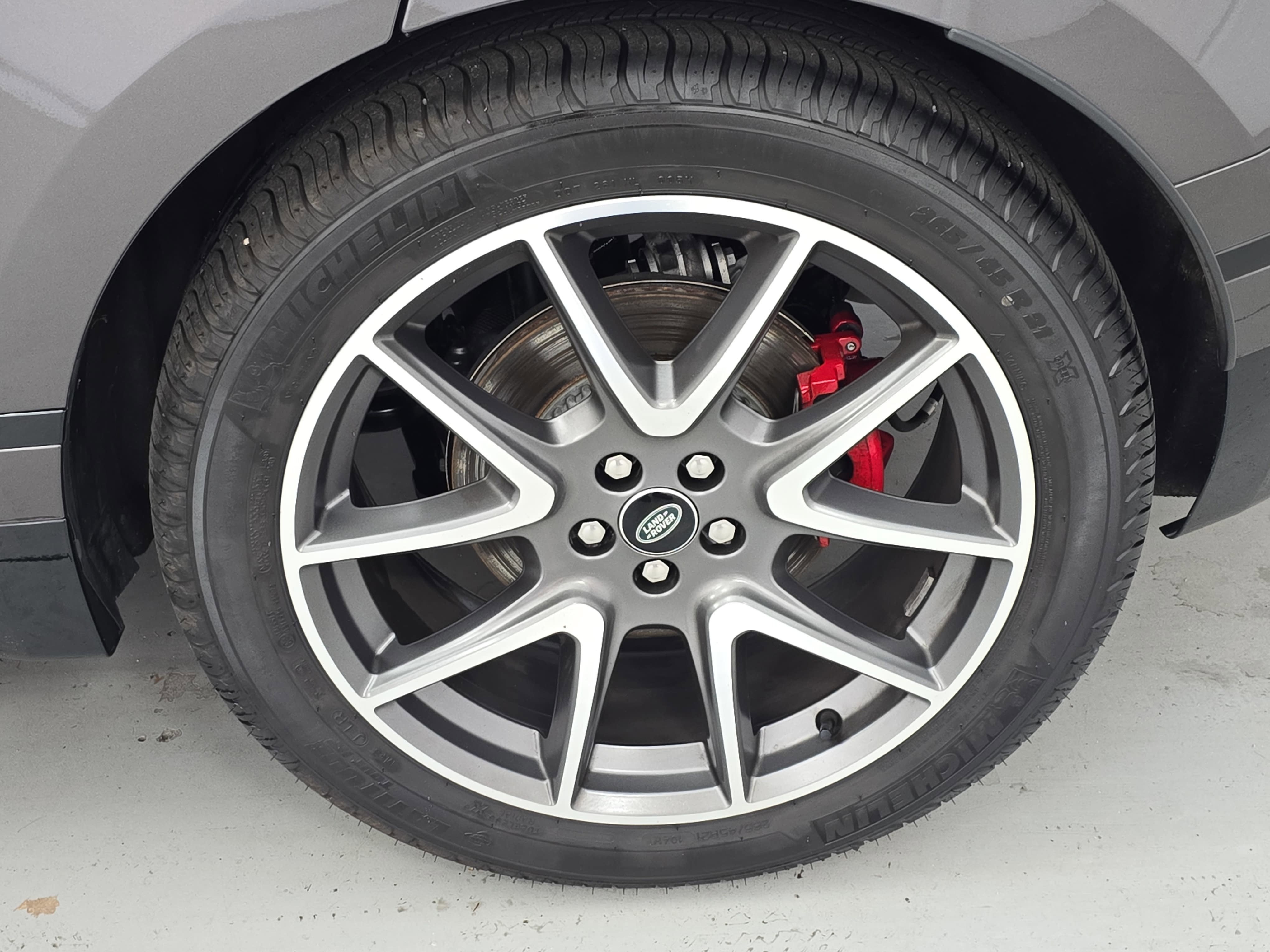 2025 Land Rover Range Rover Velar Dynamic SE