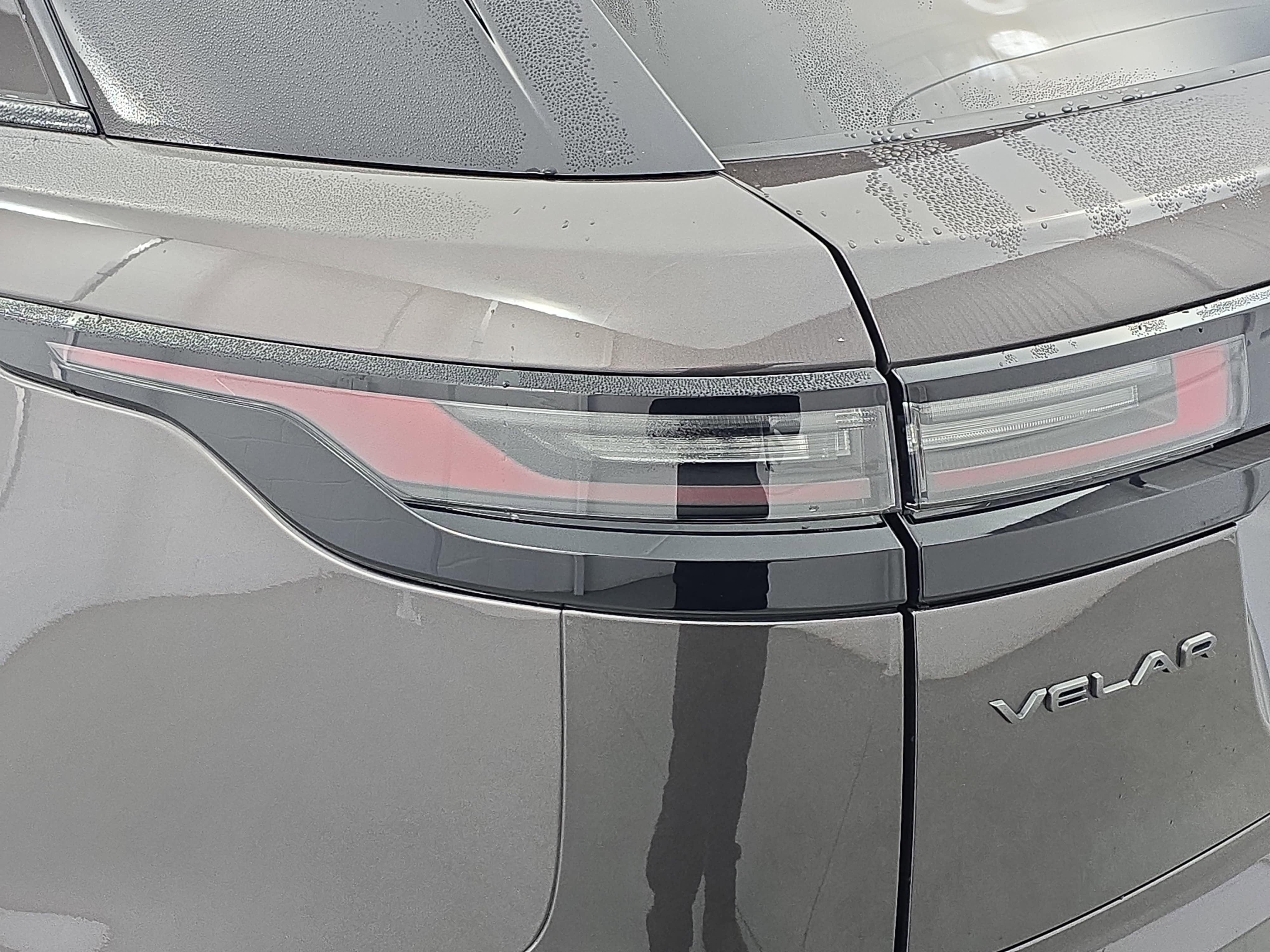 2025 Land Rover Range Rover Velar Dynamic SE