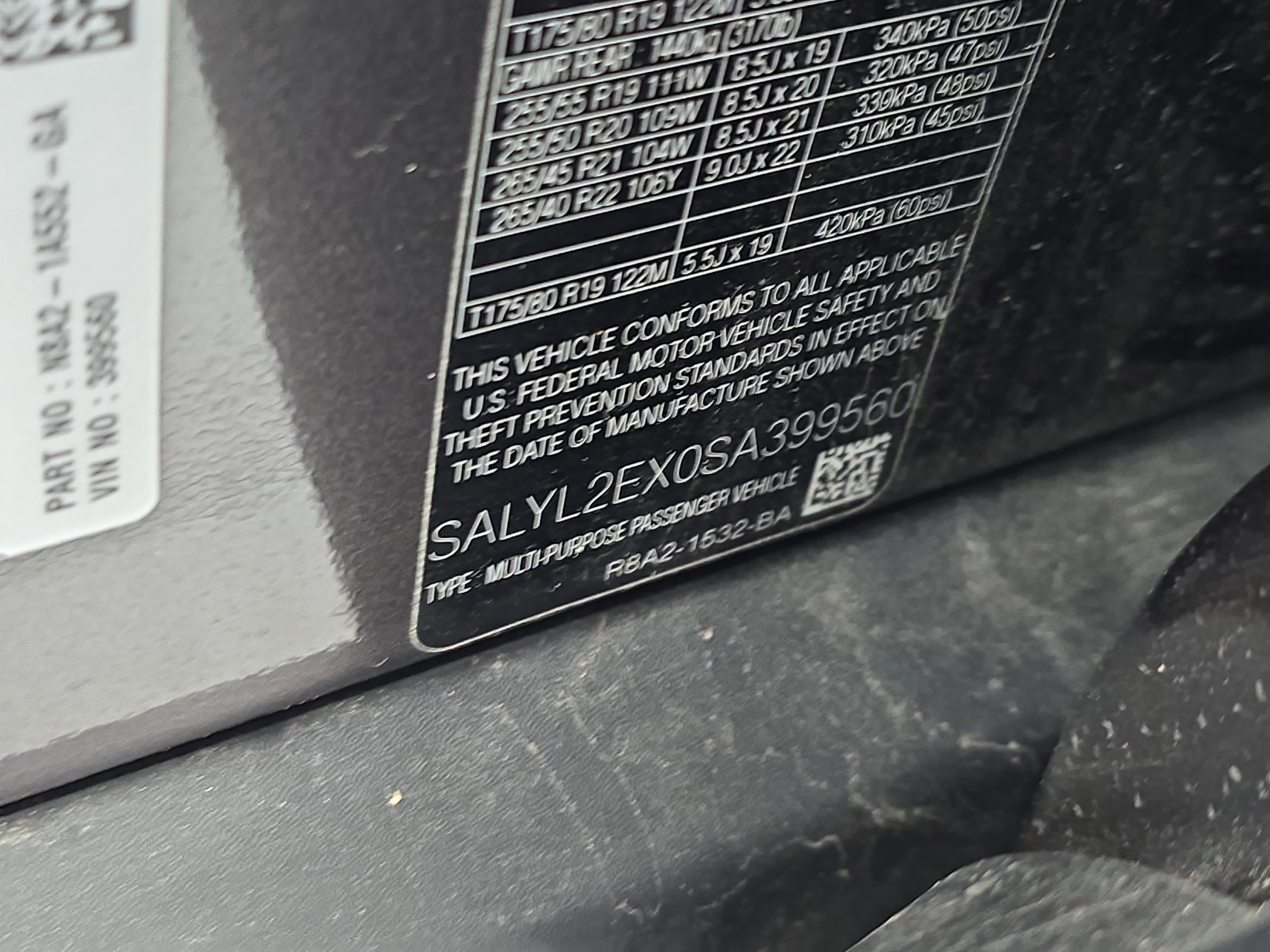 2025 Land Rover Range Rover Velar Dynamic SE