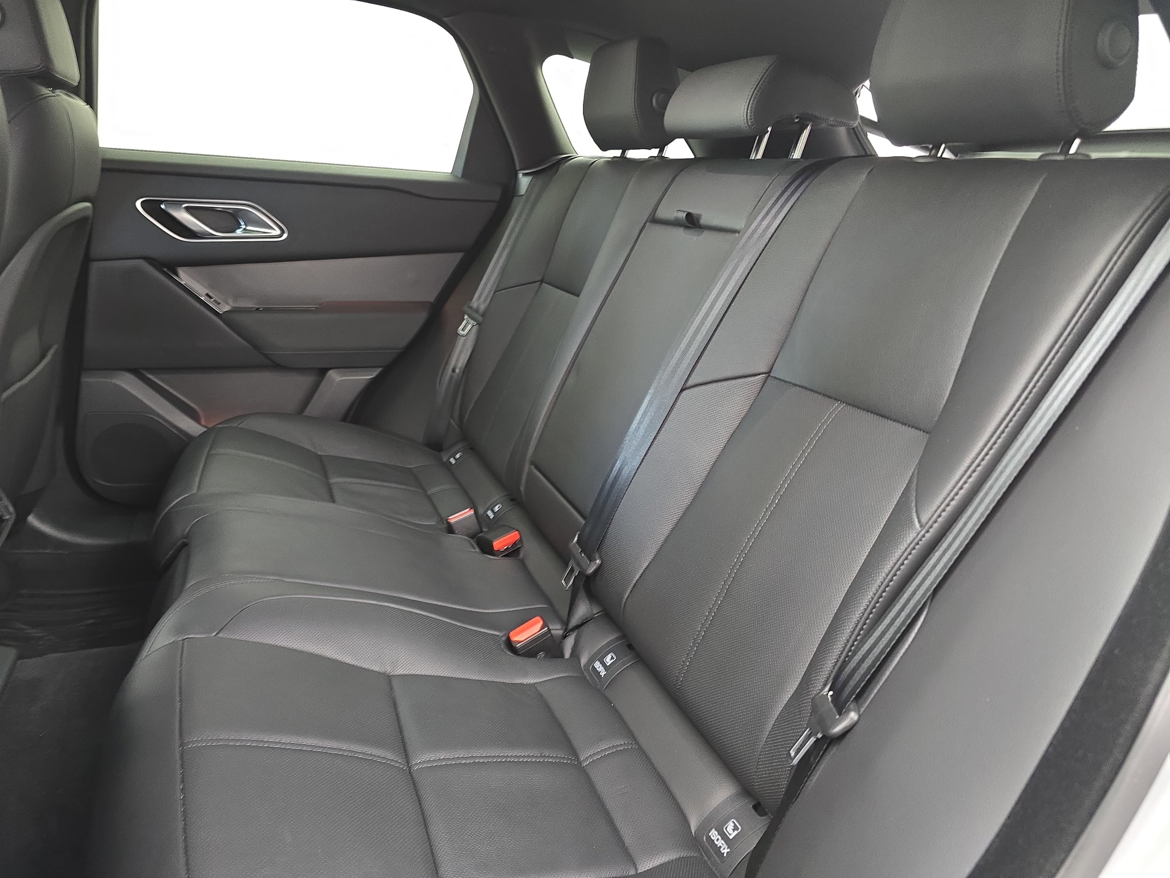 2025 Land Rover Range Rover Velar Dynamic SE